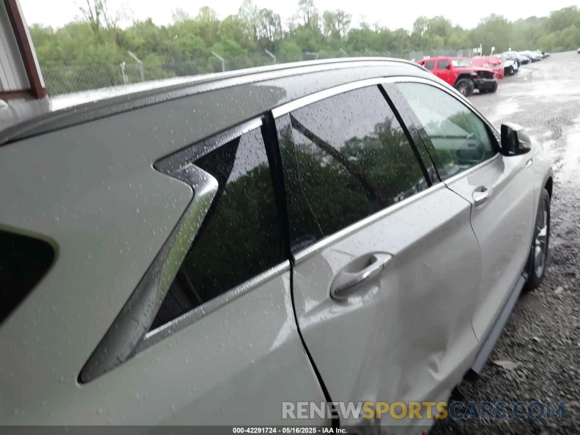 18 Photograph of a damaged car 3PCAJ5M36LF115985 INFINITI QX50 2020