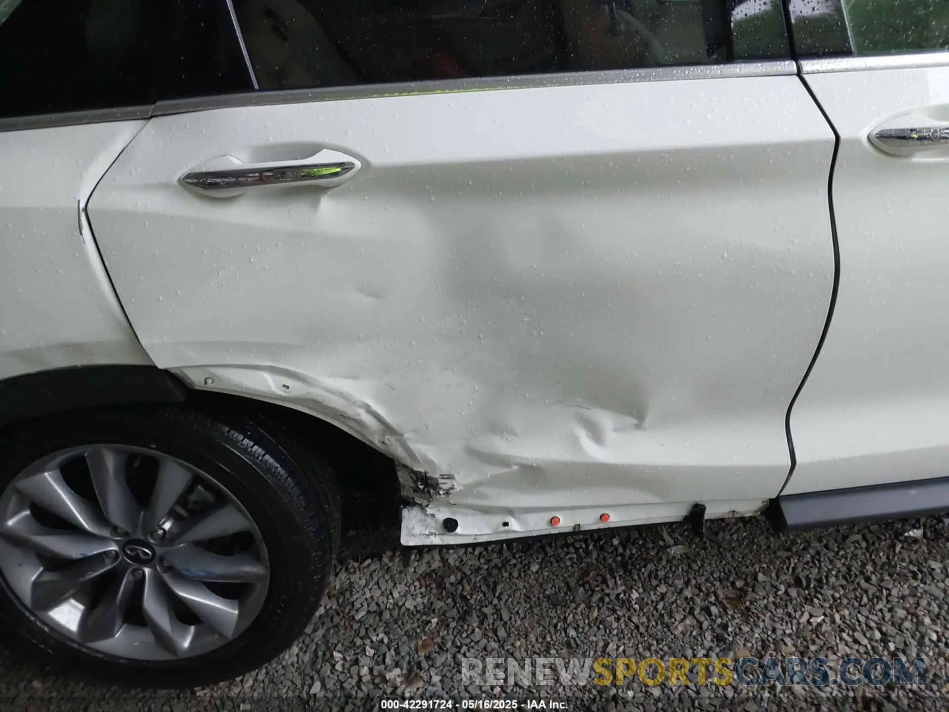 6 Photograph of a damaged car 3PCAJ5M36LF115985 INFINITI QX50 2020