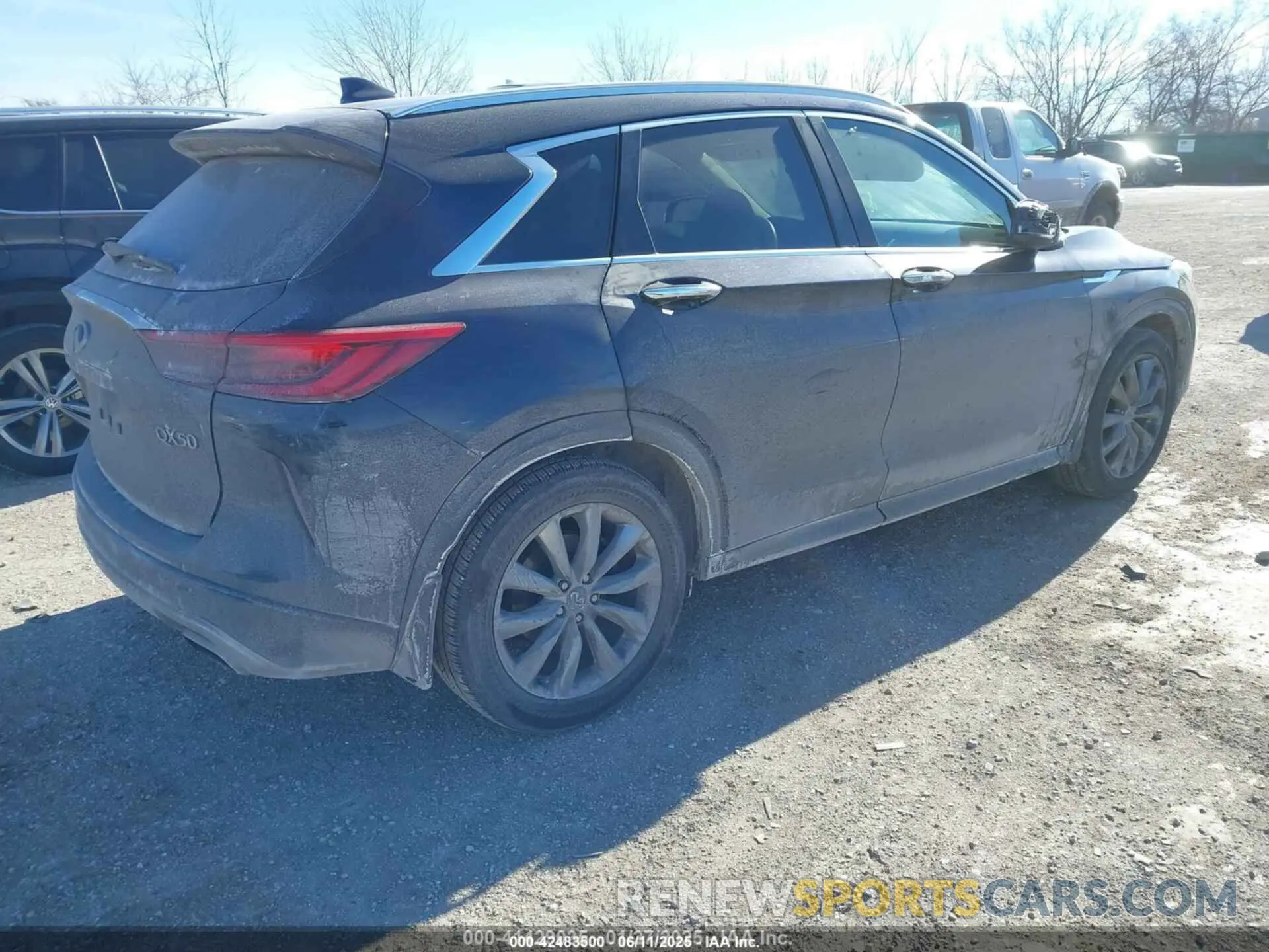 4 Photograph of a damaged car 3PCAJ5M36LF119521 INFINITI QX50 2020