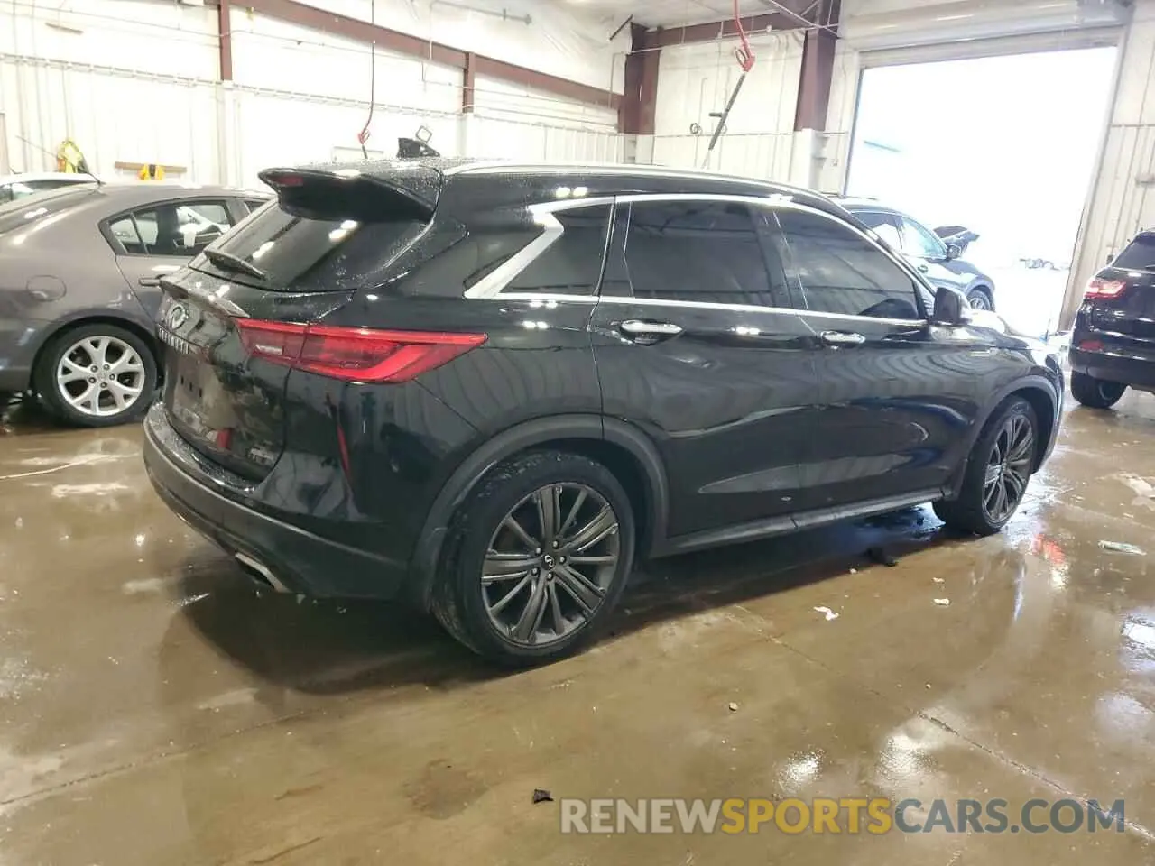 3 Photograph of a damaged car 3PCAJ5M37LF108530 INFINITI QX50 2020
