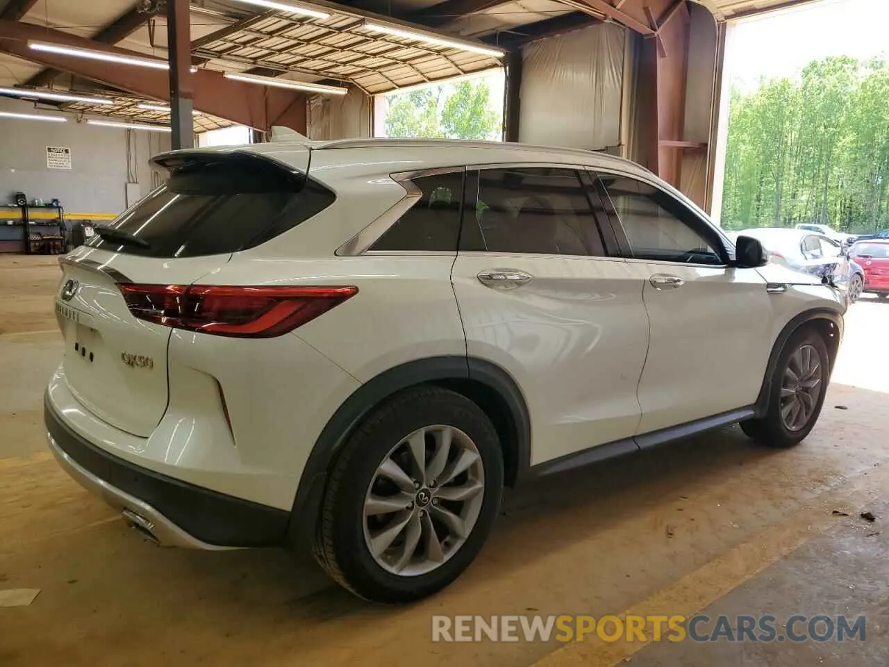 3 Photograph of a damaged car 3PCAJ5M38LF101201 INFINITI QX50 2020