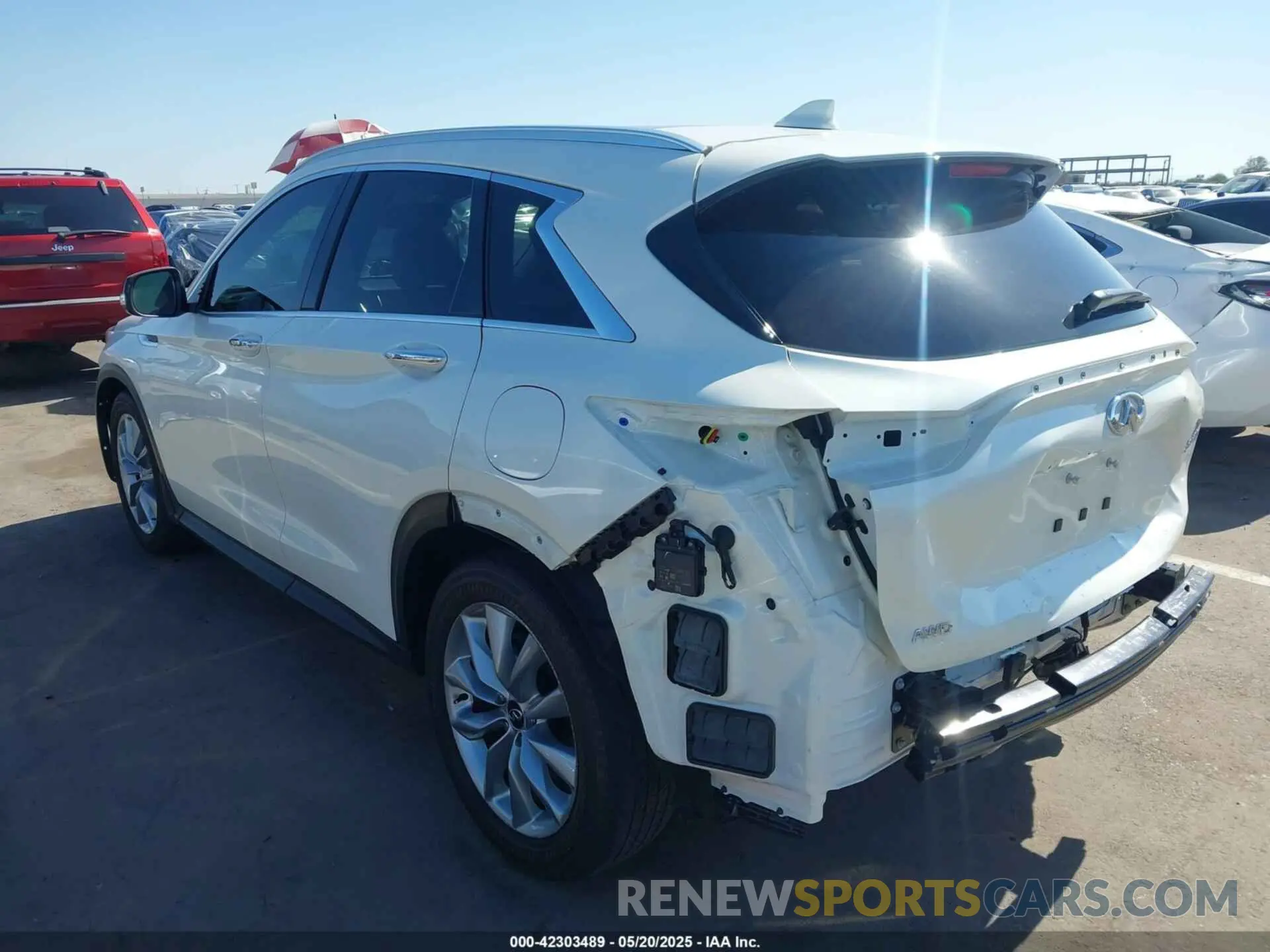 3 Photograph of a damaged car 3PCAJ5M38LF102168 INFINITI QX50 2020