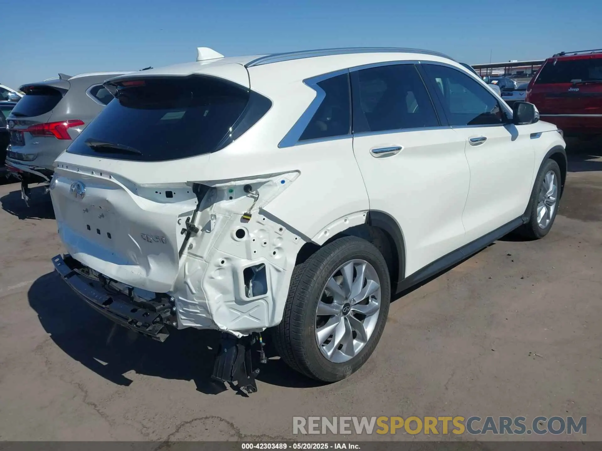 4 Photograph of a damaged car 3PCAJ5M38LF102168 INFINITI QX50 2020