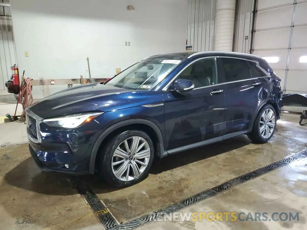 1 Photograph of a damaged car 3PCAJ5M38LF117690 INFINITI QX50 2020