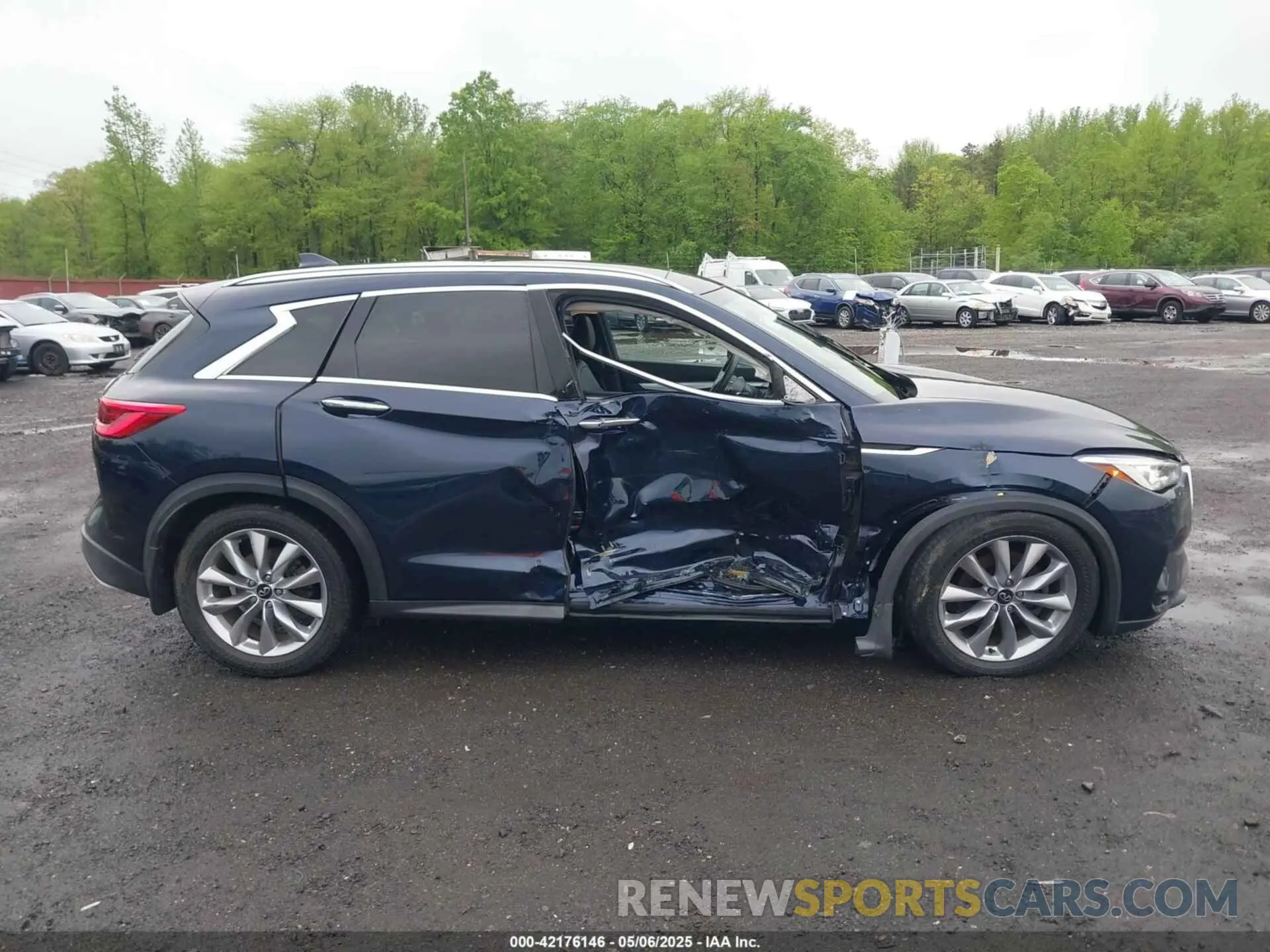 13 Photograph of a damaged car 3PCAJ5M3XLF107050 INFINITI QX50 2020