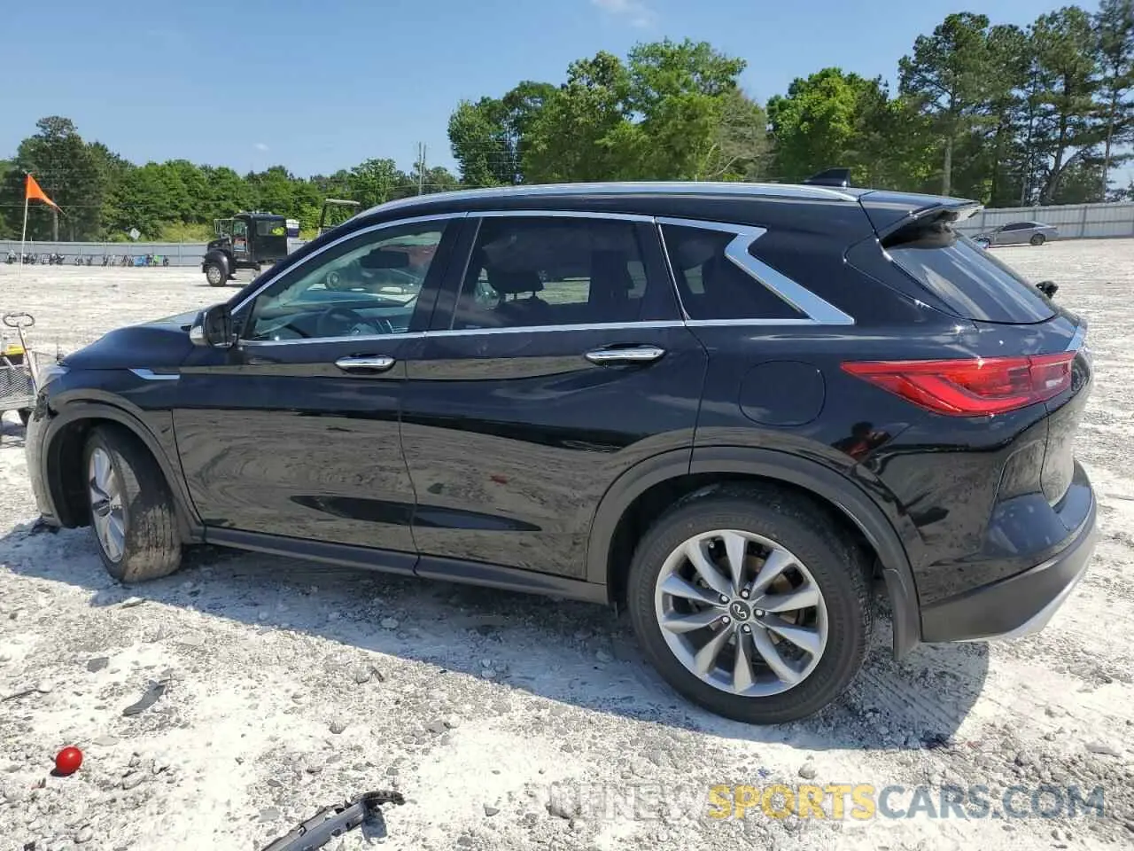 2 Photograph of a damaged car 3PCAJ5BA0MF119842 INFINITI QX50 2021