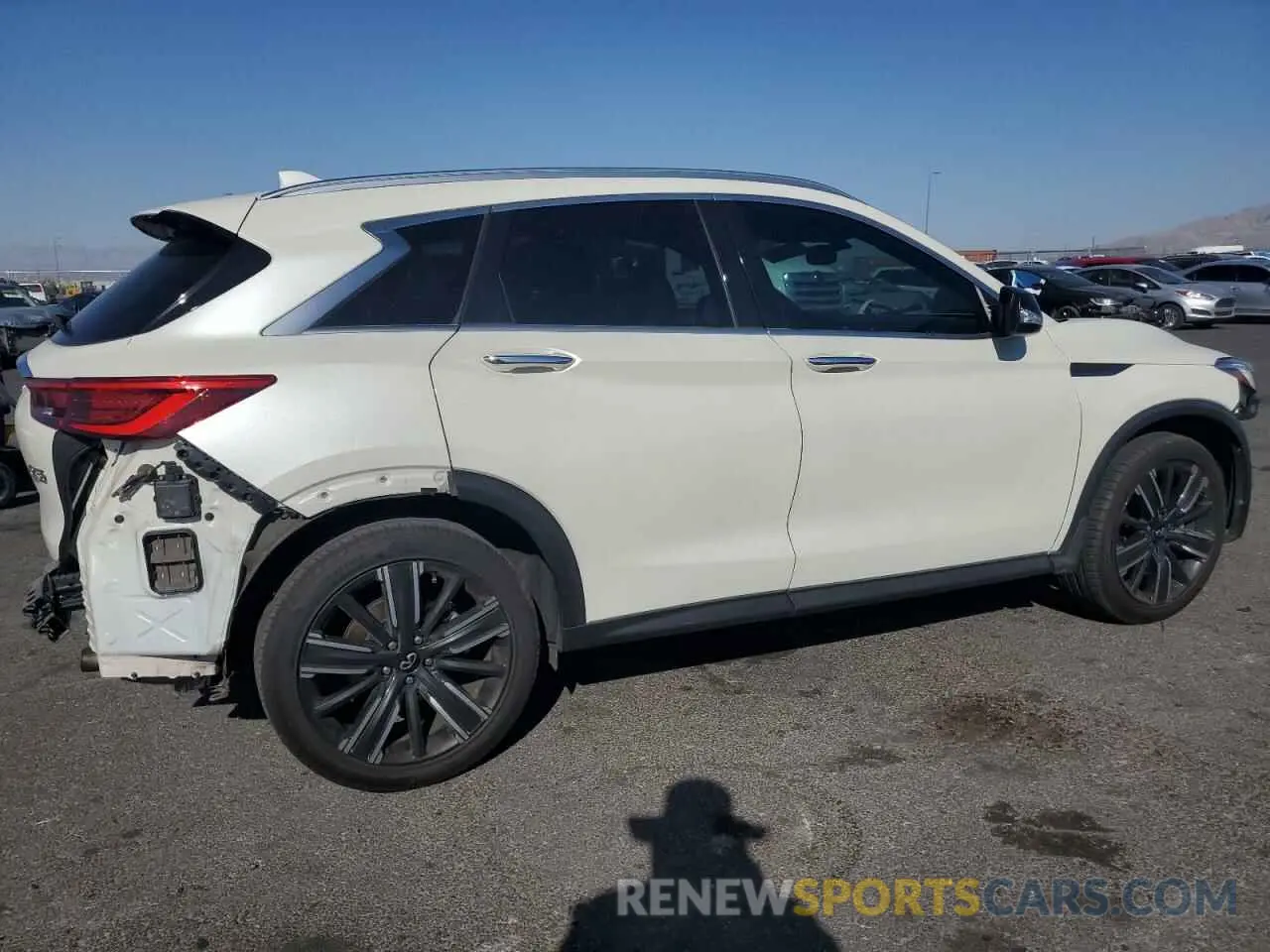 3 Photograph of a damaged car 3PCAJ5BA0MF124281 INFINITI QX50 2021