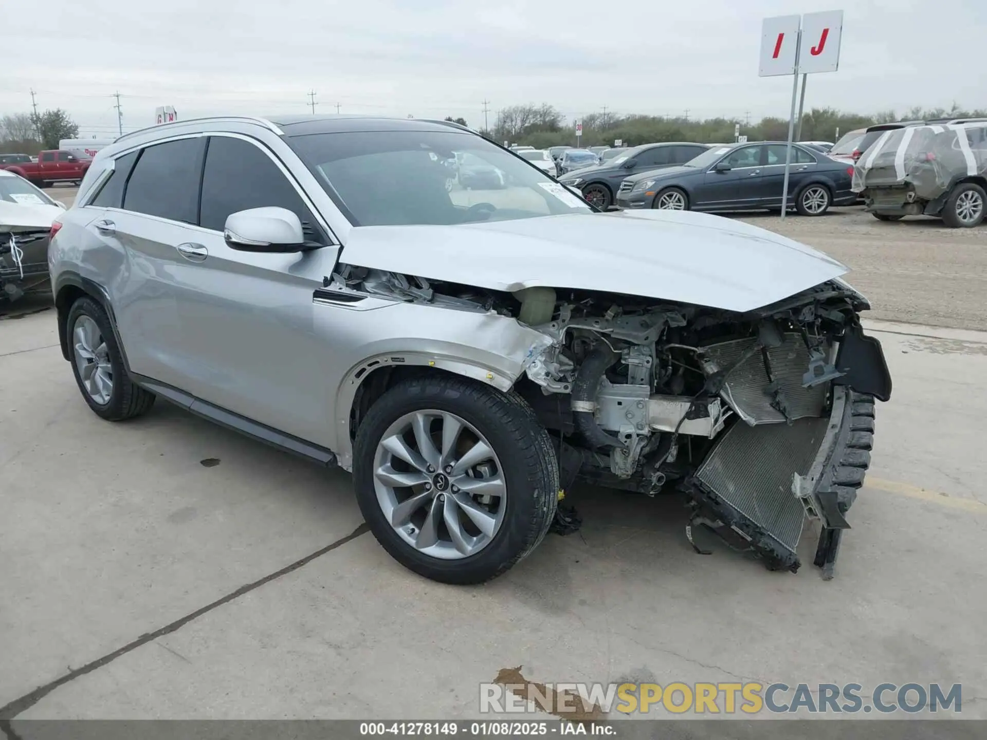 1 Photograph of a damaged car 3PCAJ5BA3MF120824 INFINITI QX50 2021