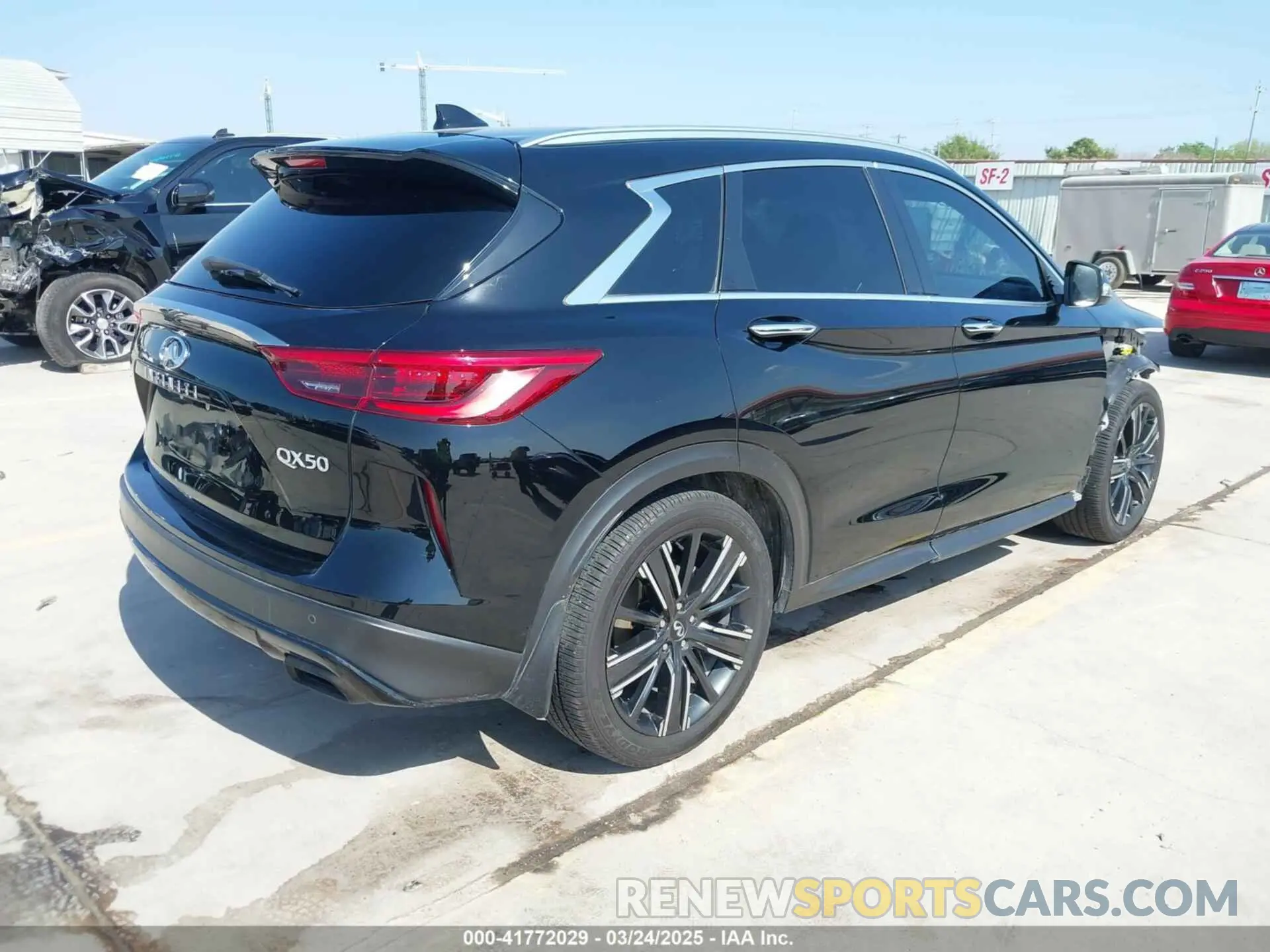 4 Photograph of a damaged car 3PCAJ5BA4MF105359 INFINITI QX50 2021
