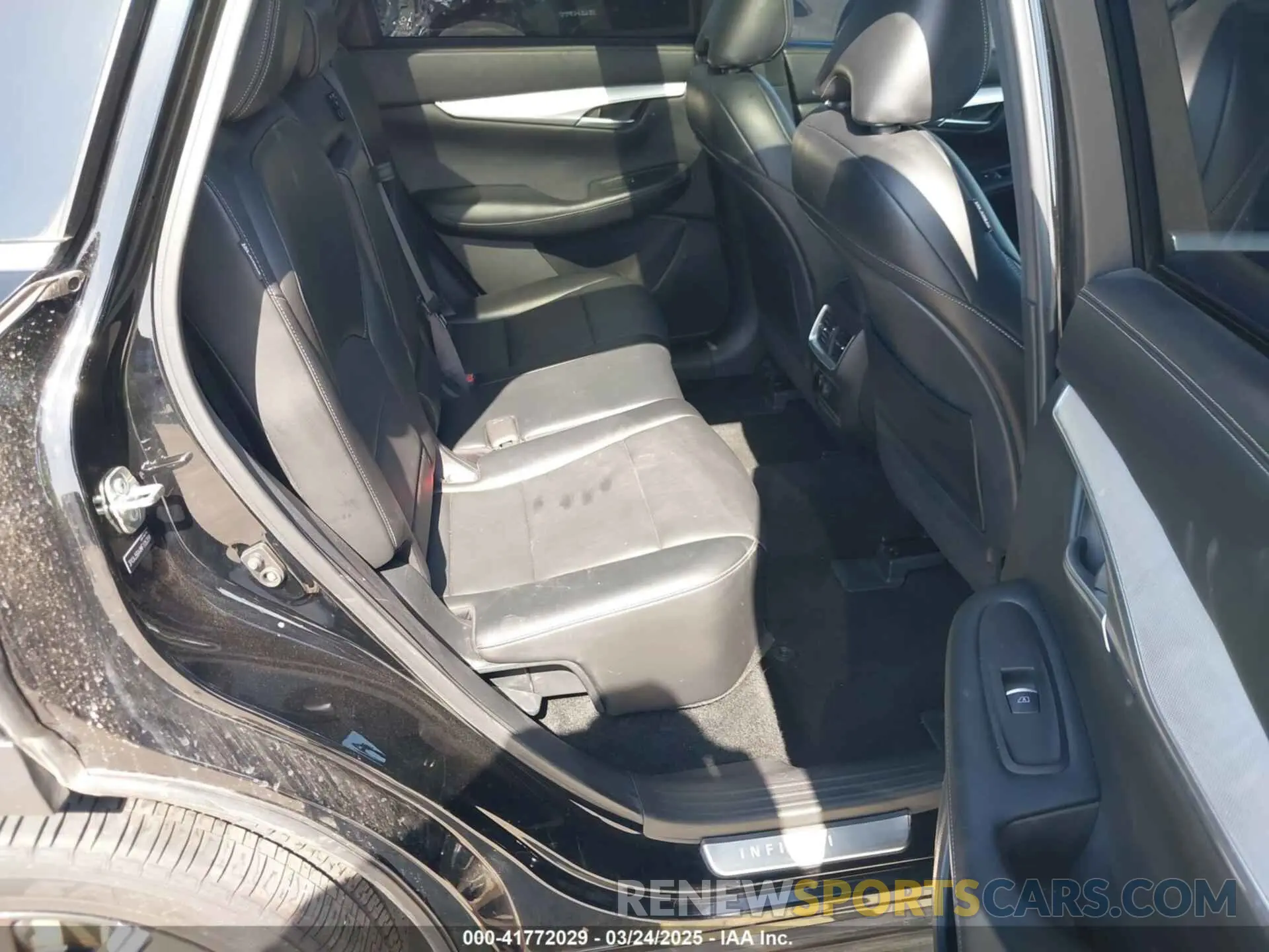 8 Photograph of a damaged car 3PCAJ5BA4MF105359 INFINITI QX50 2021