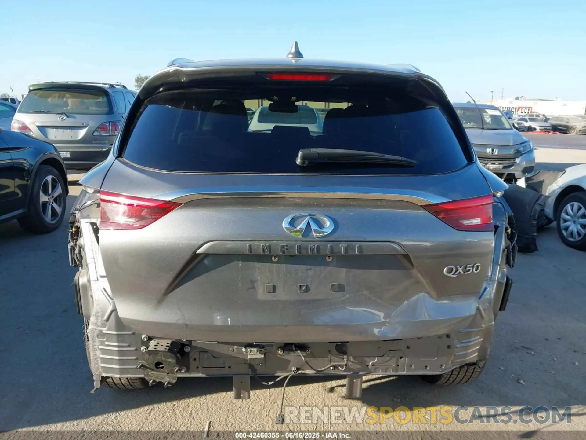 17 Photograph of a damaged car 3PCAJ5BA4MF113543 INFINITI QX50 2021