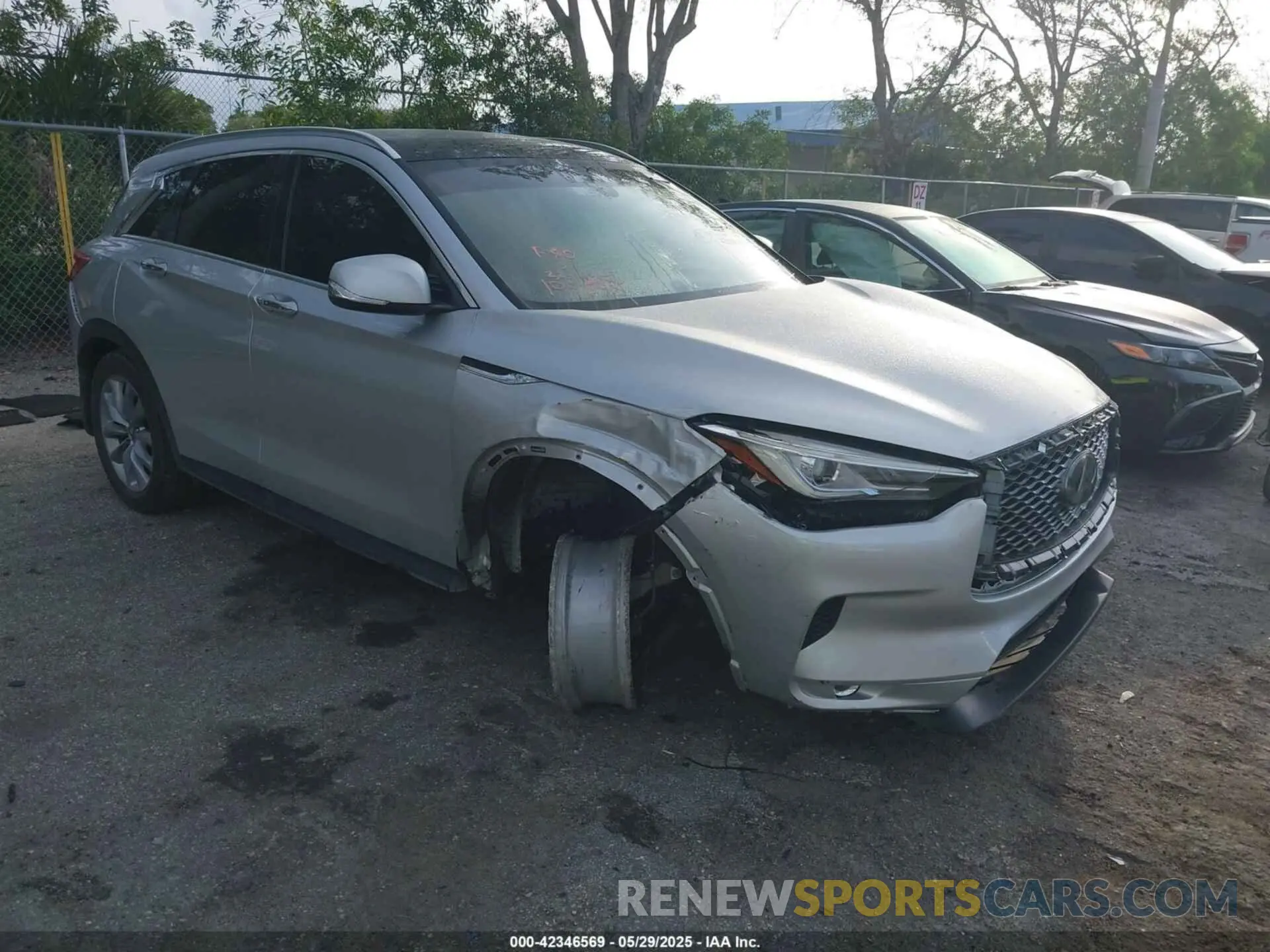 1 Photograph of a damaged car 3PCAJ5BA7MF105890 INFINITI QX50 2021