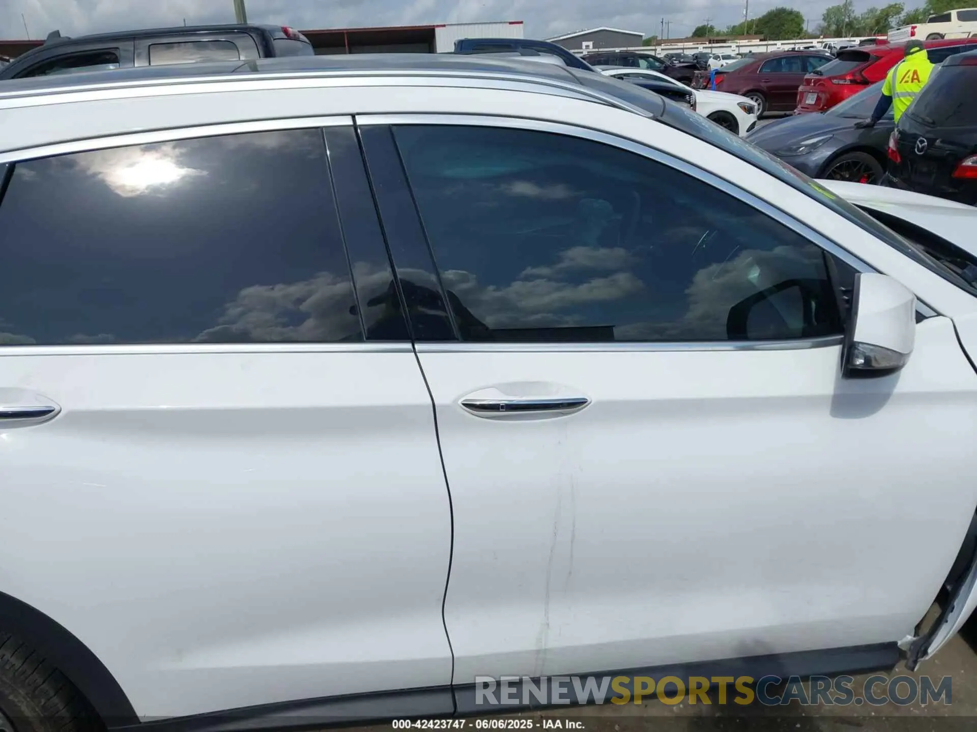 12 Photograph of a damaged car 3PCAJ5BA8MF105137 INFINITI QX50 2021
