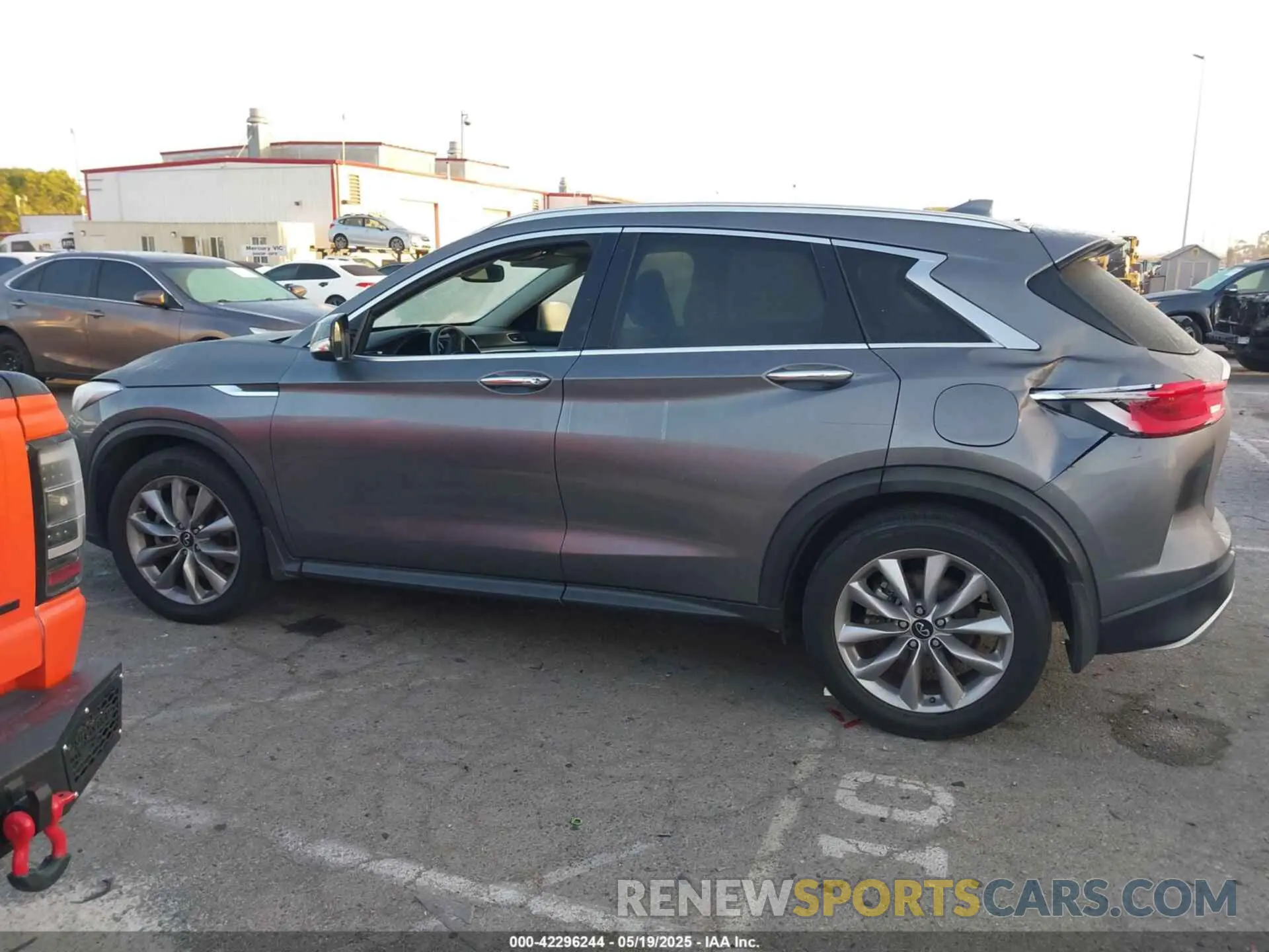 14 Photograph of a damaged car 3PCAJ5BA9MF124179 INFINITI QX50 2021