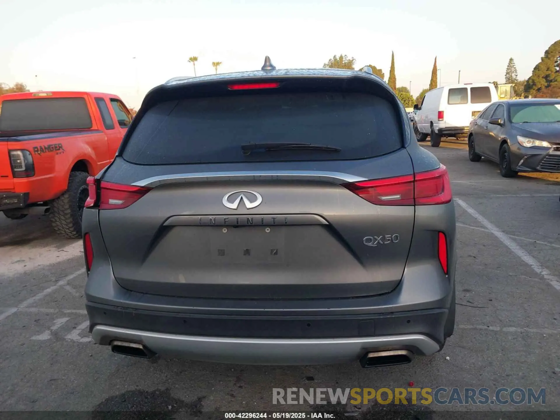 16 Photograph of a damaged car 3PCAJ5BA9MF124179 INFINITI QX50 2021