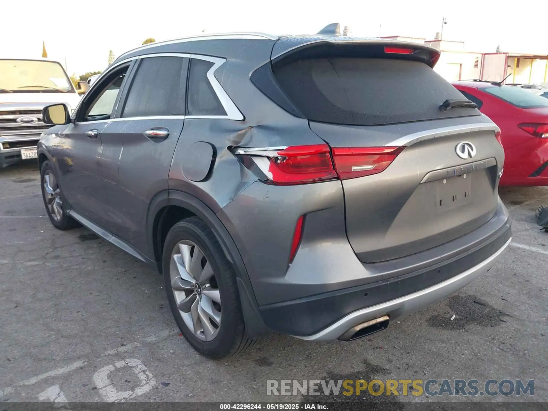 3 Photograph of a damaged car 3PCAJ5BA9MF124179 INFINITI QX50 2021