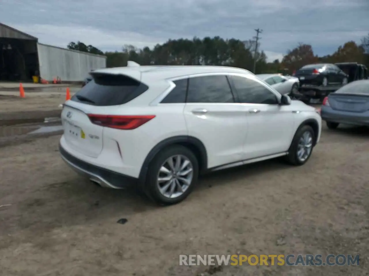 3 Photograph of a damaged car 3PCAJ5BAXMF107374 INFINITI QX50 2021