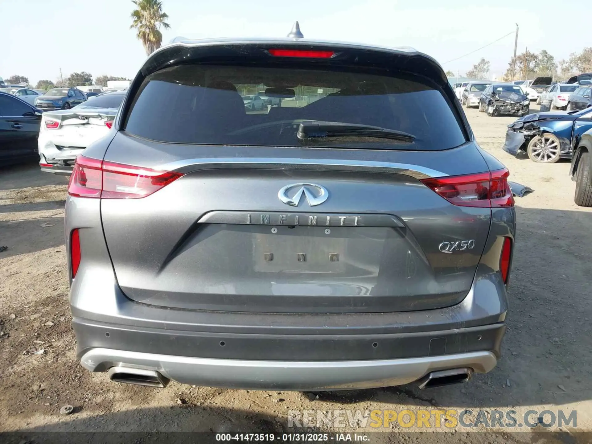 17 Photograph of a damaged car 3PCAJ5BAXMF118357 INFINITI QX50 2021