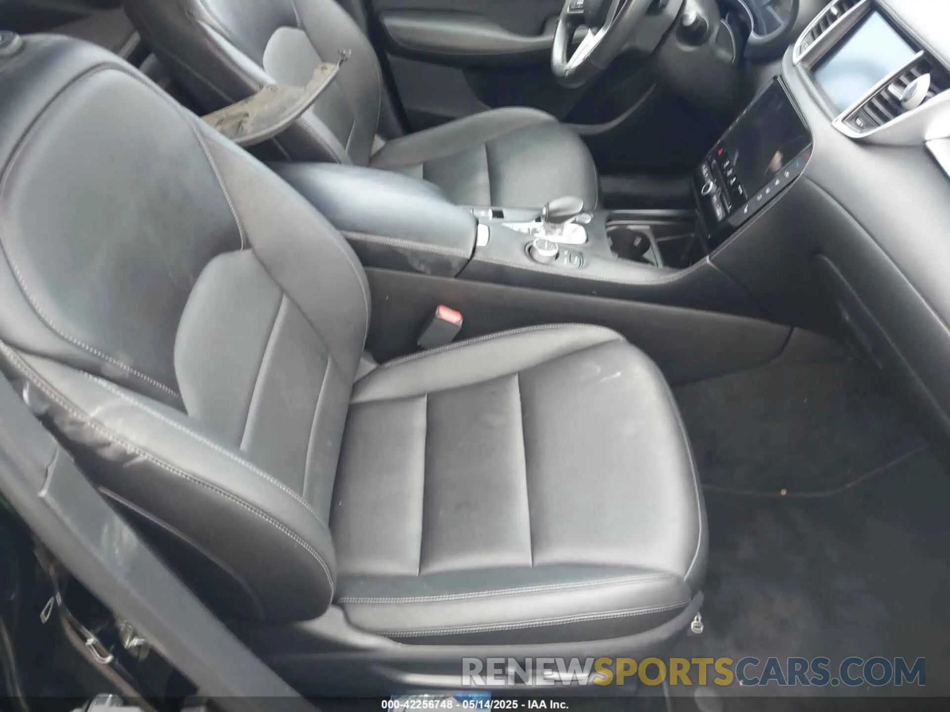 5 Photograph of a damaged car 3PCAJ5BAXMF119203 INFINITI QX50 2021