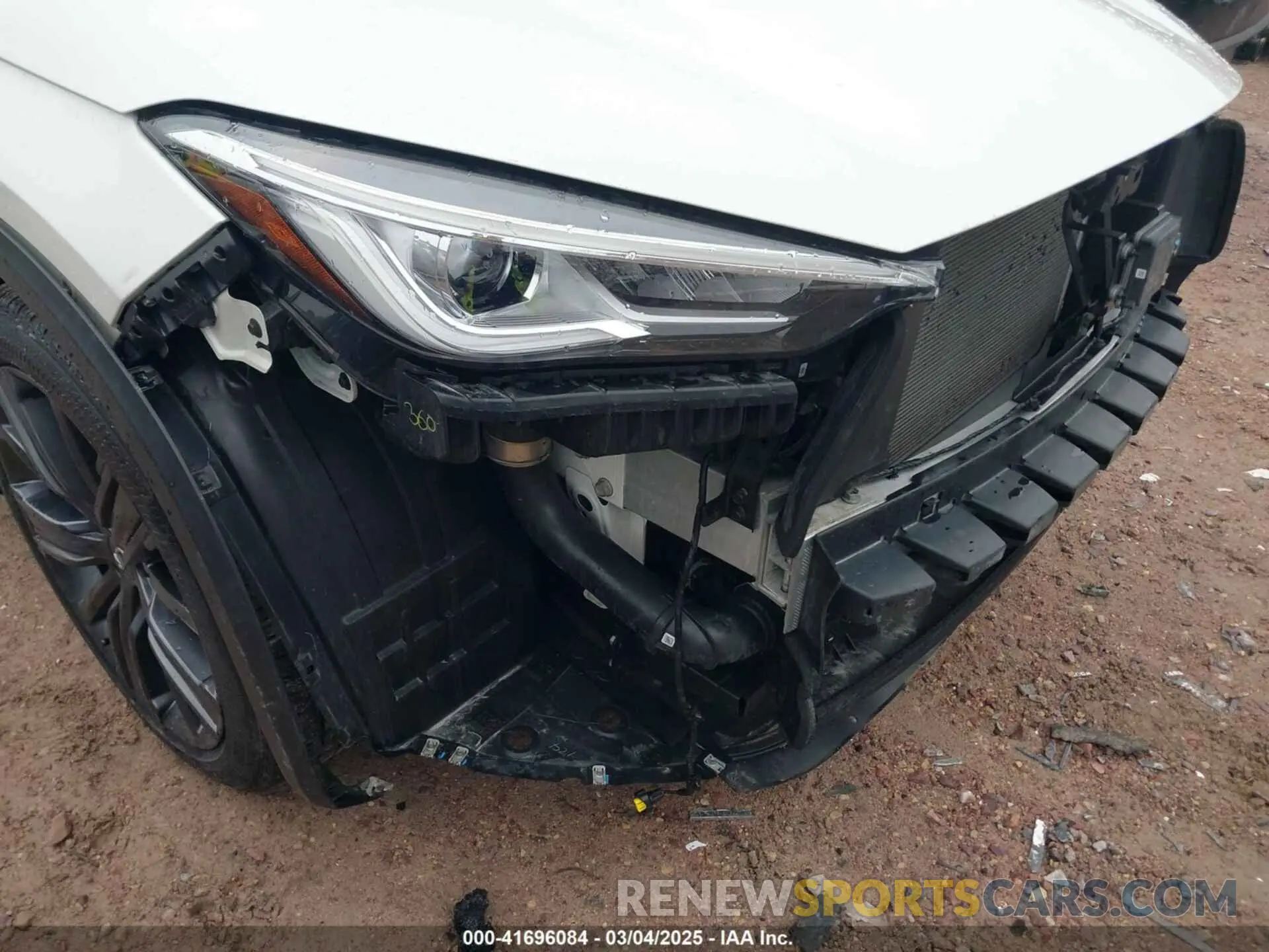 18 Photograph of a damaged car 3PCAJ5BB0MF105478 INFINITI QX50 2021