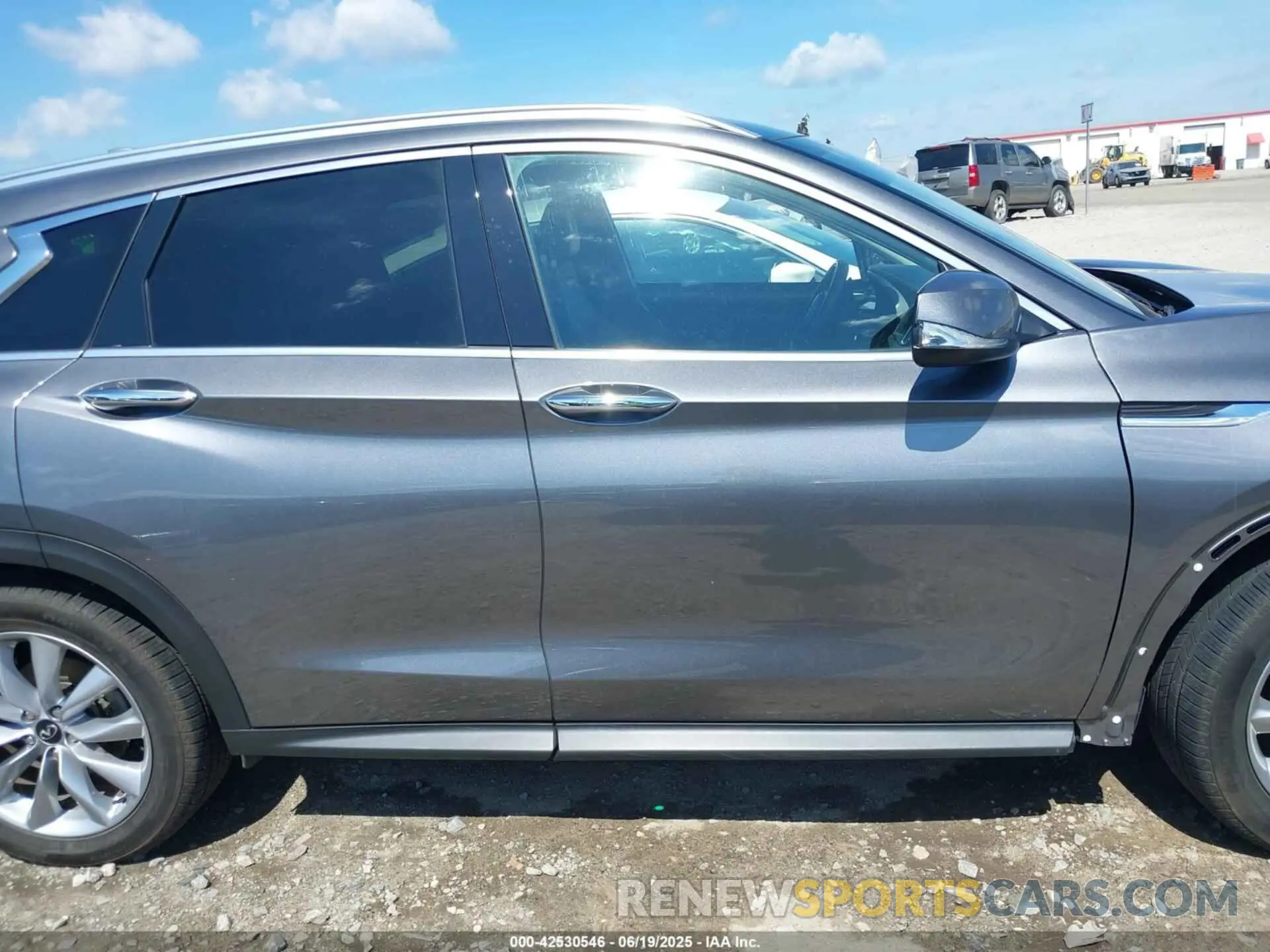 14 Photograph of a damaged car 3PCAJ5BB0MF109479 INFINITI QX50 2021