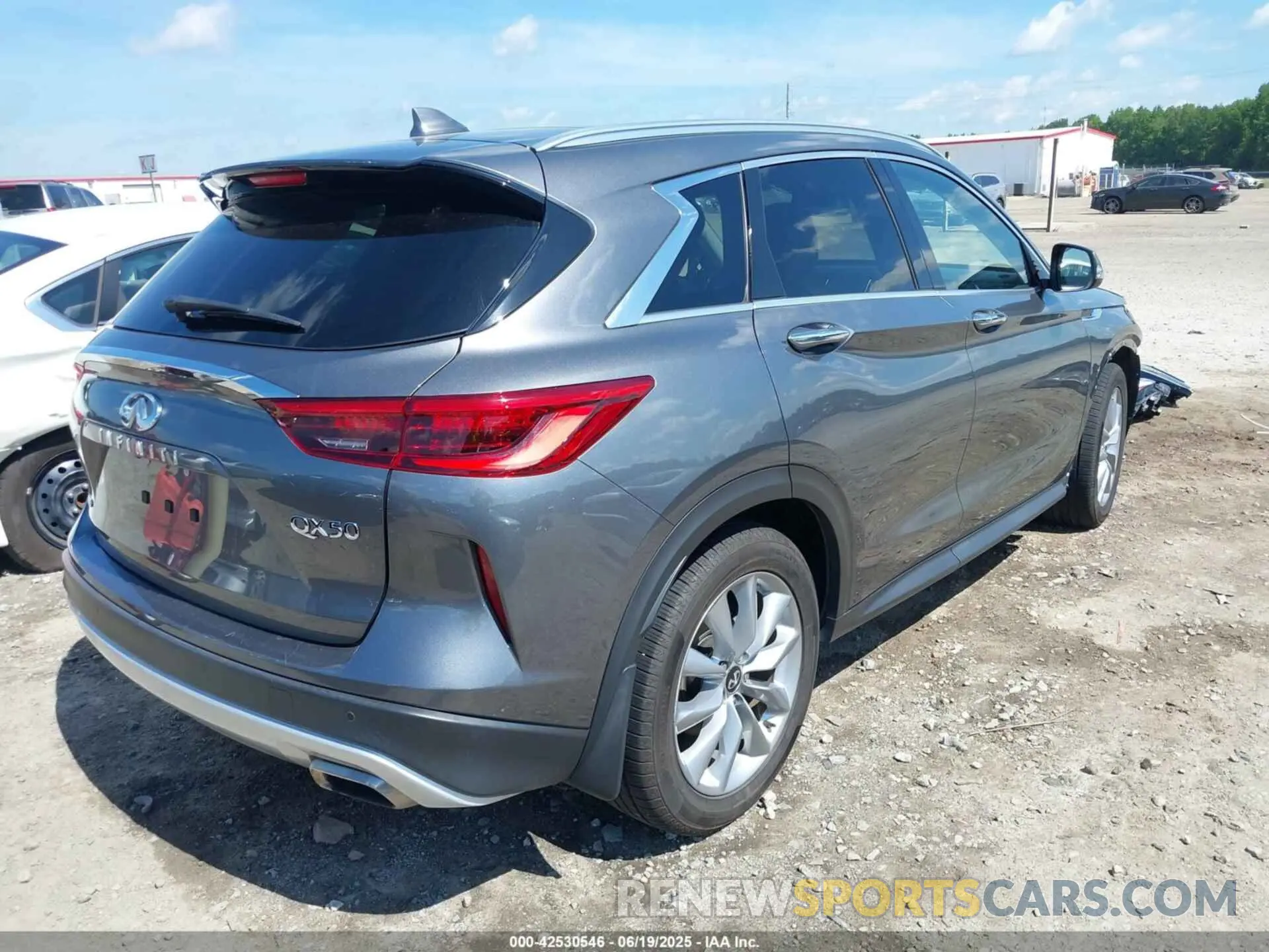 4 Photograph of a damaged car 3PCAJ5BB0MF109479 INFINITI QX50 2021