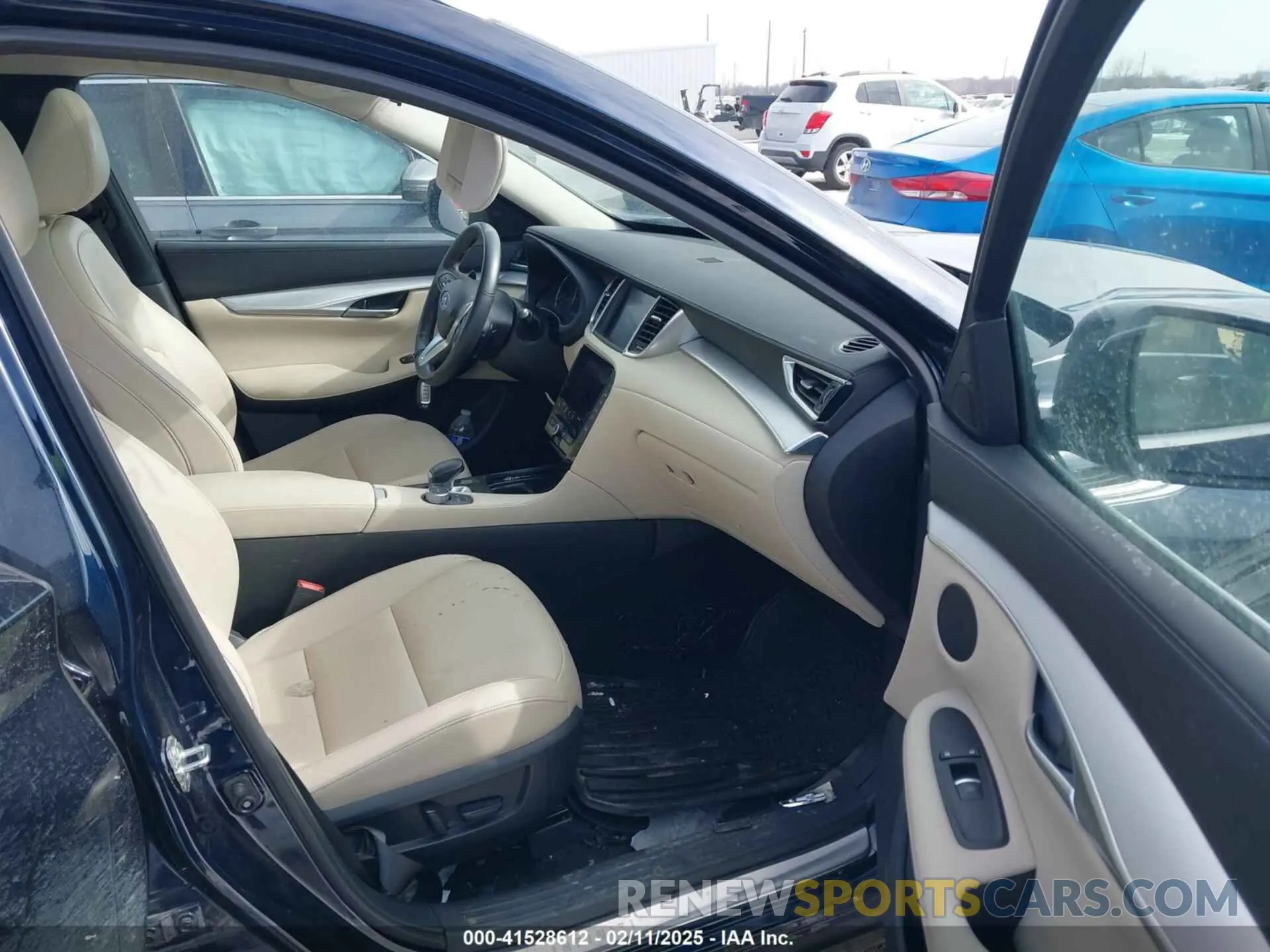 5 Photograph of a damaged car 3PCAJ5BB0MF116271 INFINITI QX50 2021