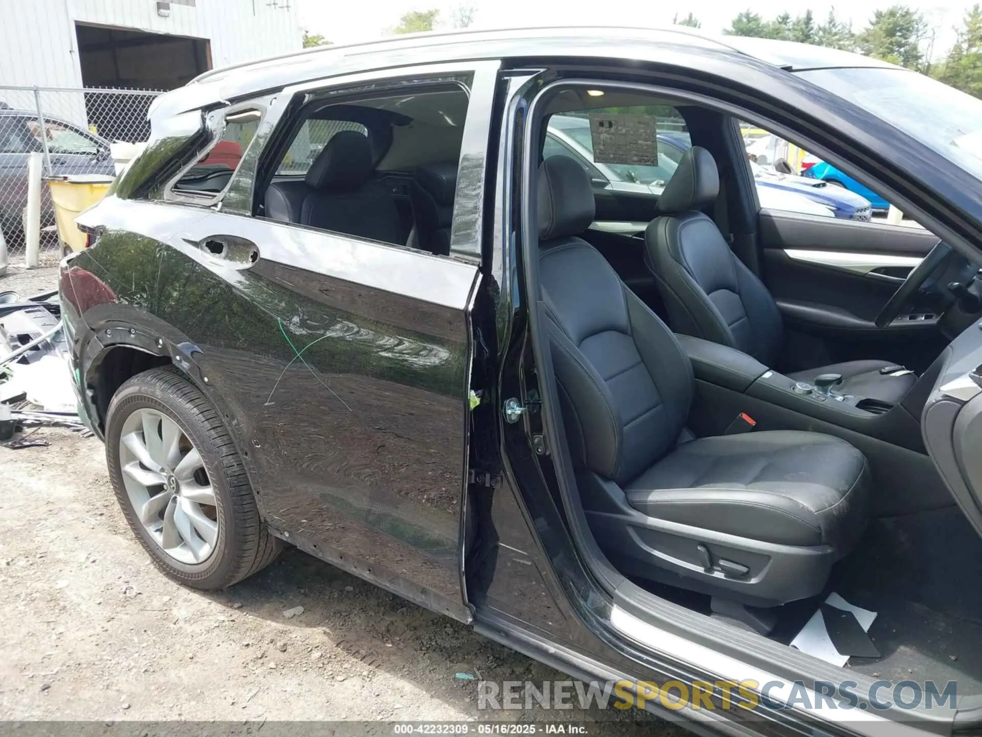 18 Photograph of a damaged car 3PCAJ5BB3MF109038 INFINITI QX50 2021