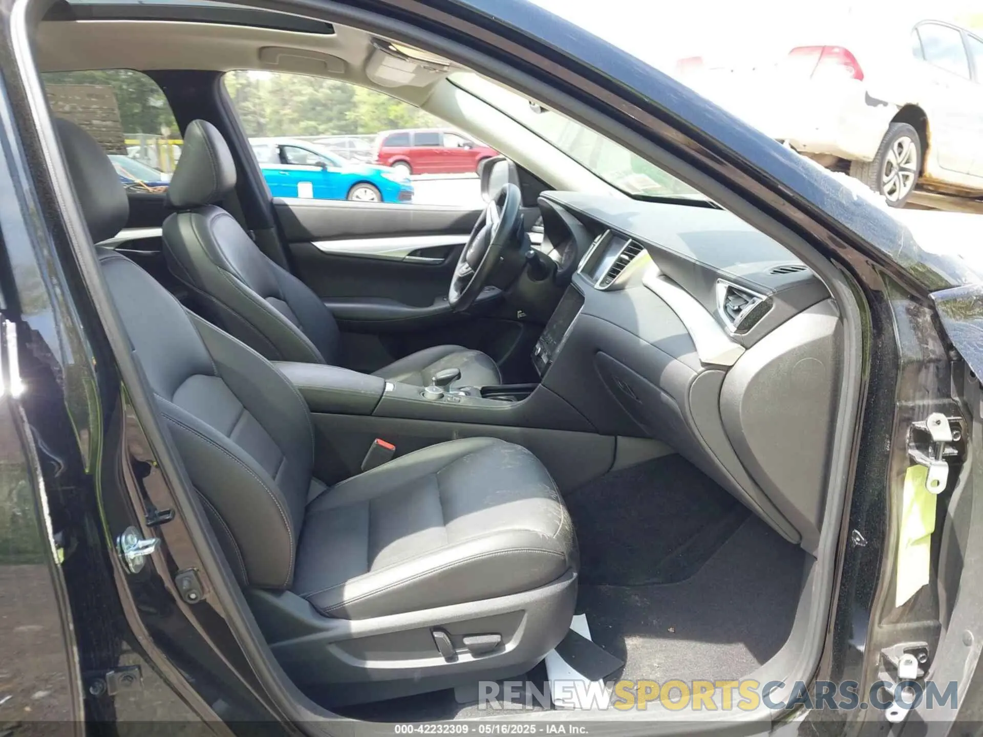 5 Photograph of a damaged car 3PCAJ5BB3MF109038 INFINITI QX50 2021