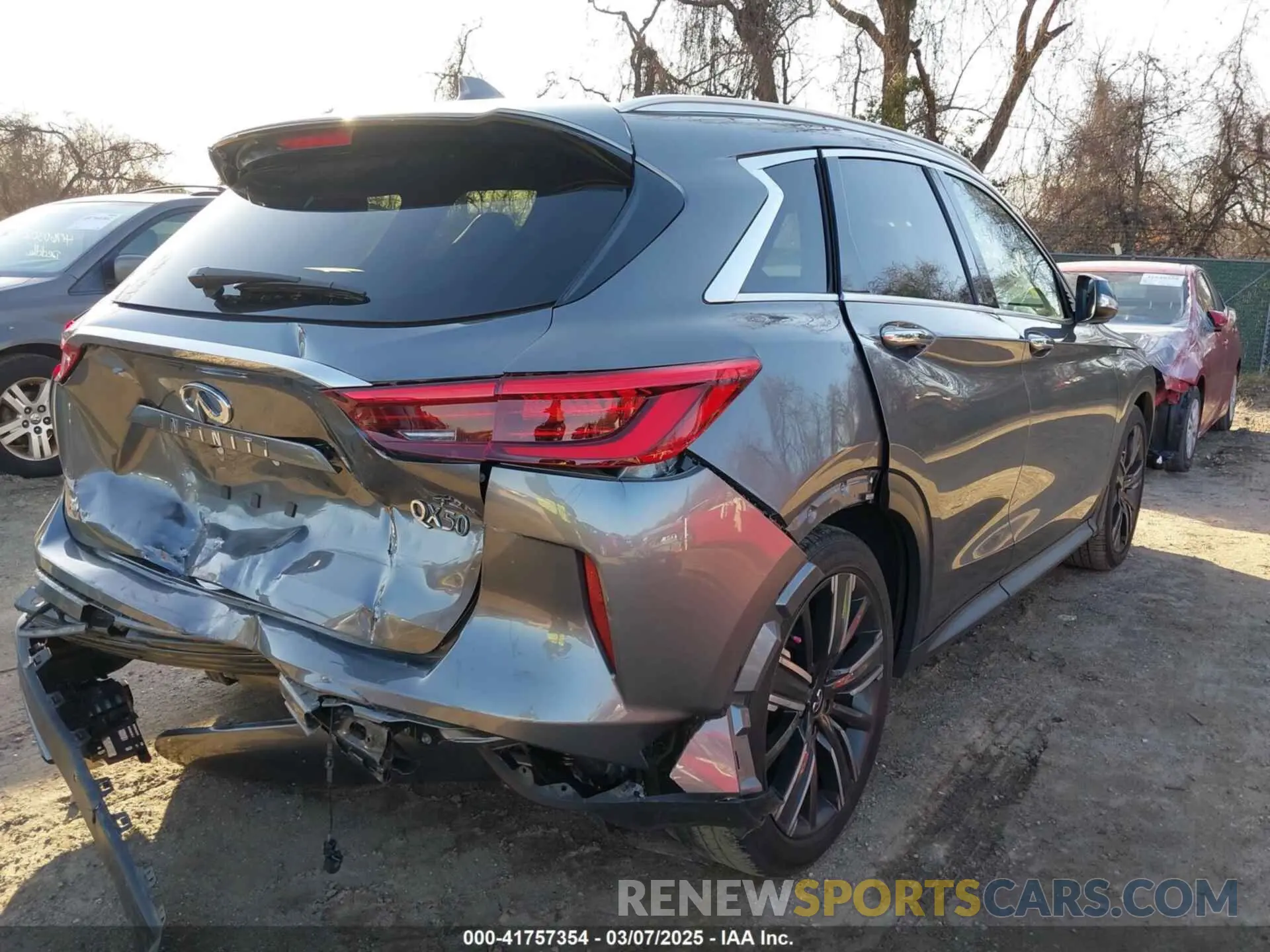 17 Photograph of a damaged car 3PCAJ5BB3MF112859 INFINITI QX50 2021