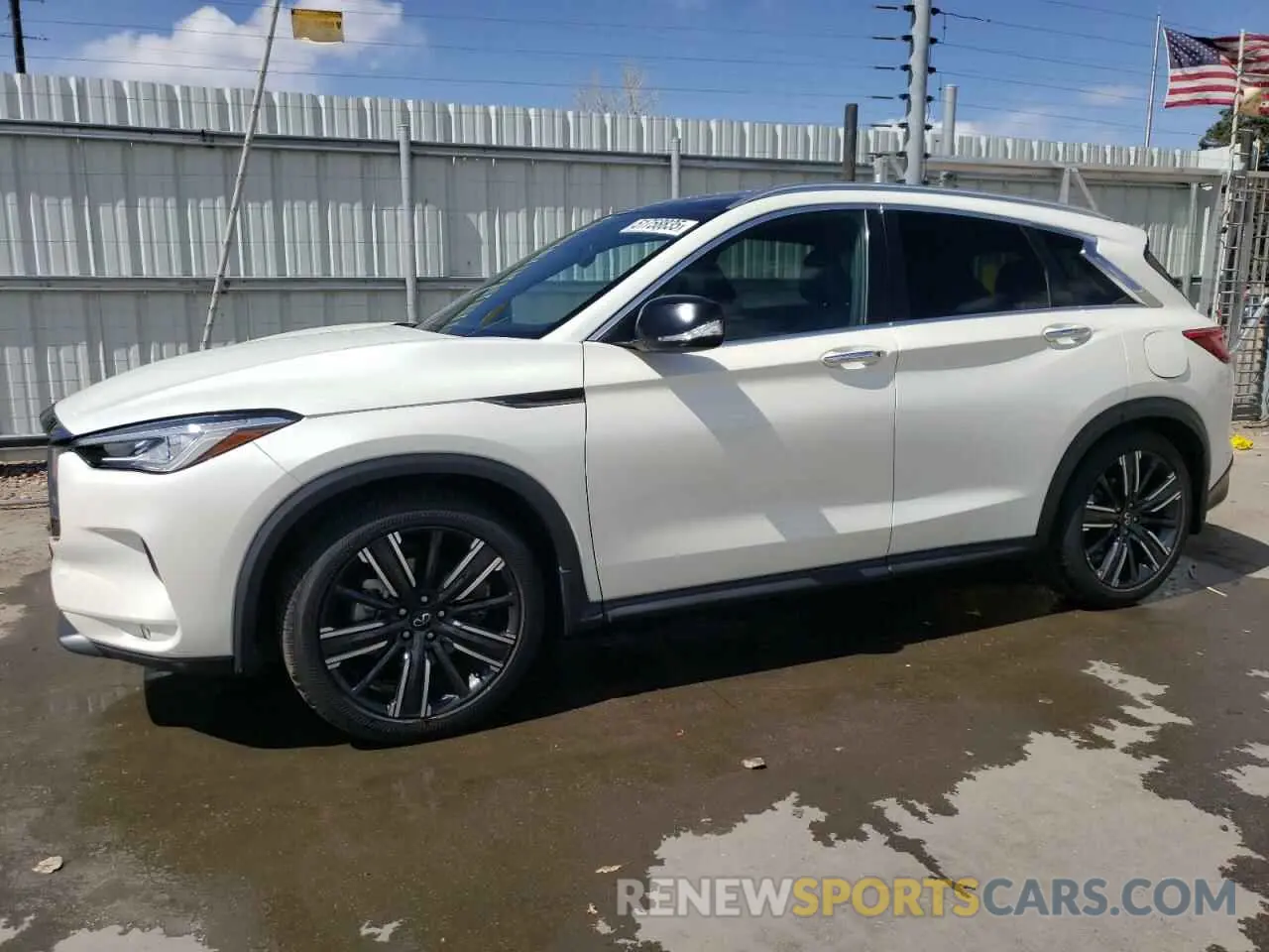1 Photograph of a damaged car 3PCAJ5BB8MF102182 INFINITI QX50 2021