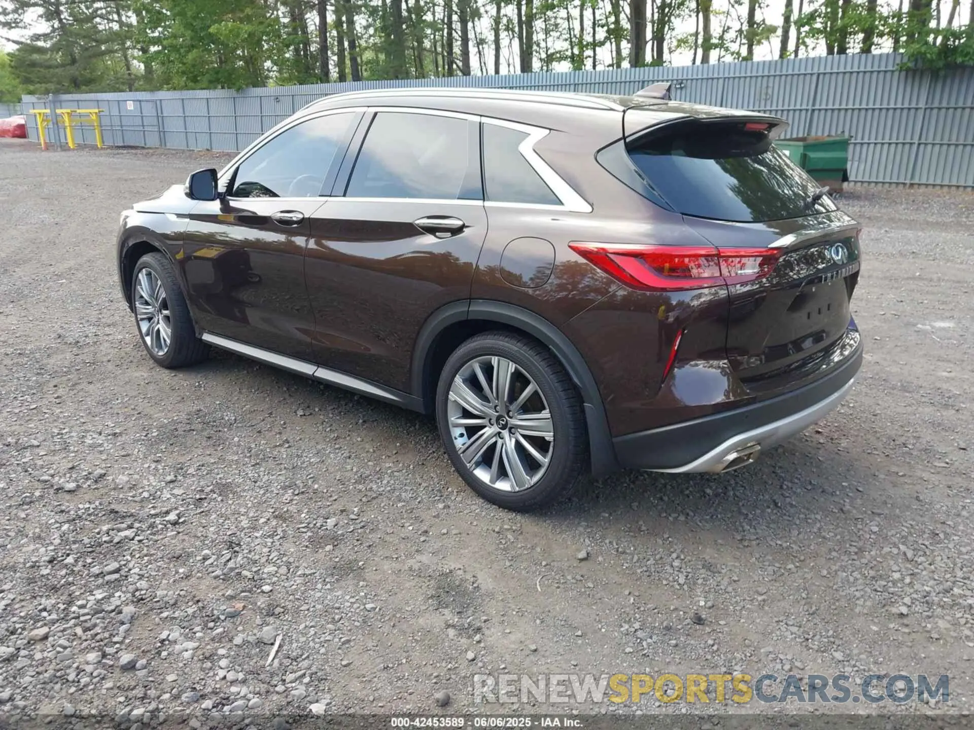 3 Photograph of a damaged car 3PCAJ5CA2MF110669 INFINITI QX50 2021