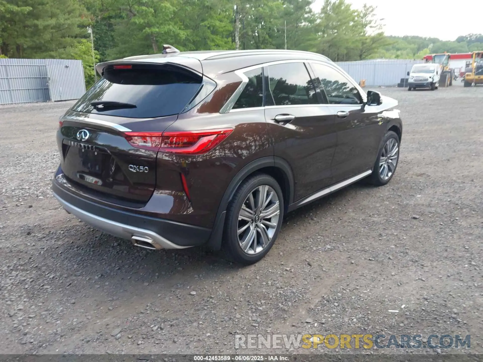 4 Photograph of a damaged car 3PCAJ5CA2MF110669 INFINITI QX50 2021