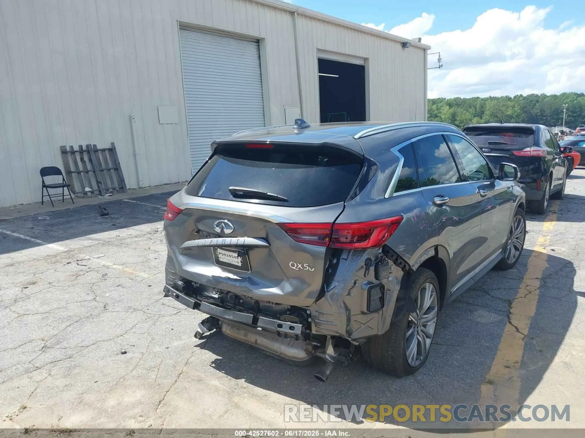 4 Photograph of a damaged car 3PCAJ5CA3MF115346 INFINITI QX50 2021