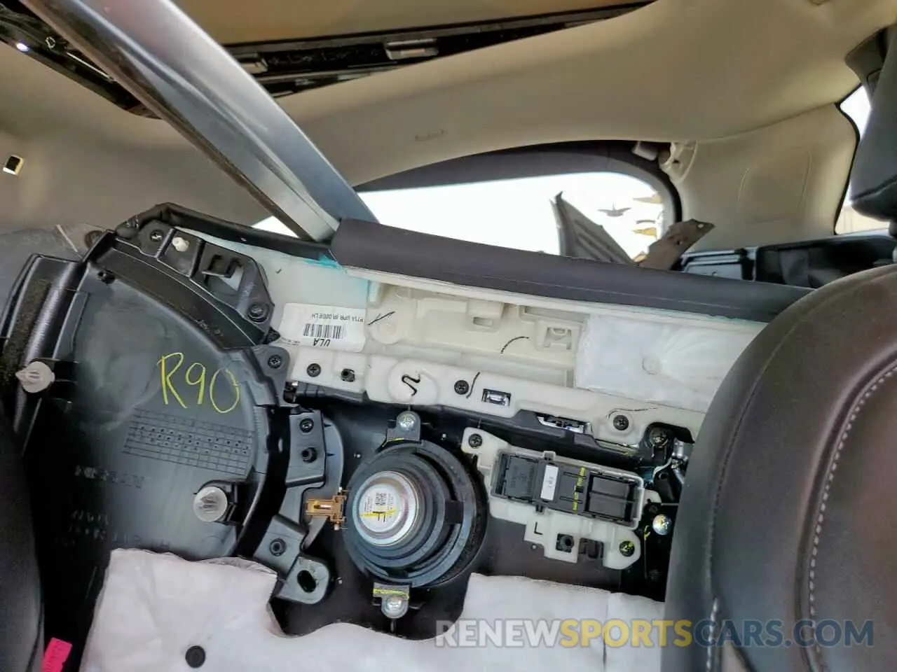 10 Photograph of a damaged car 3PCAJ5CA4MF101584 INFINITI QX50 2021