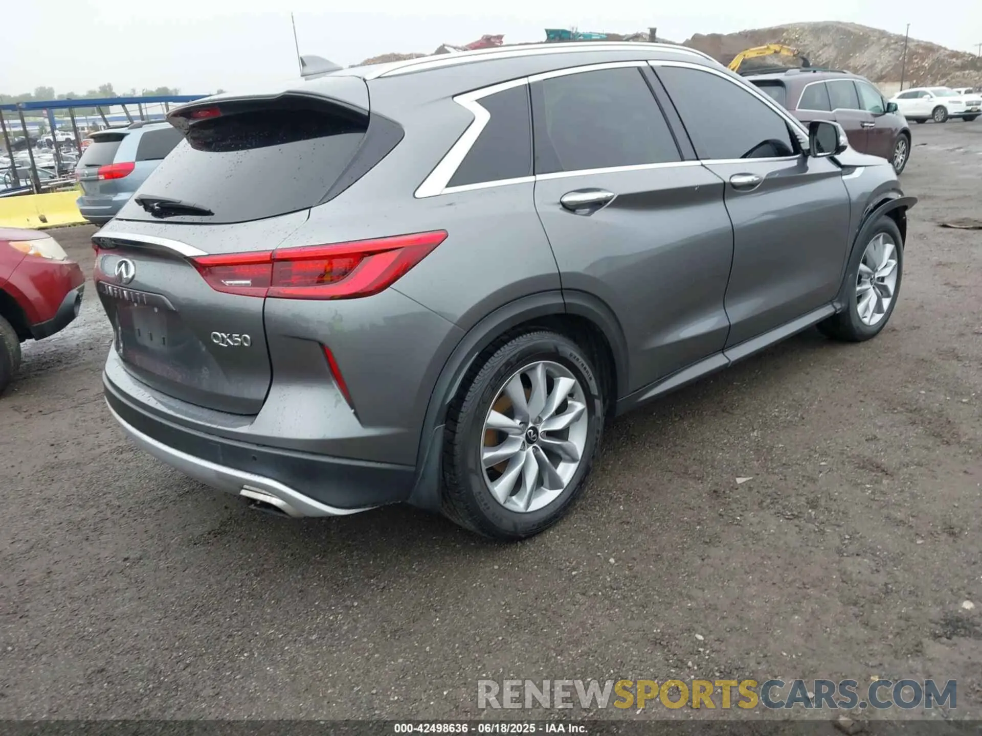 4 Photograph of a damaged car 3PCAJ5CA7MF105001 INFINITI QX50 2021