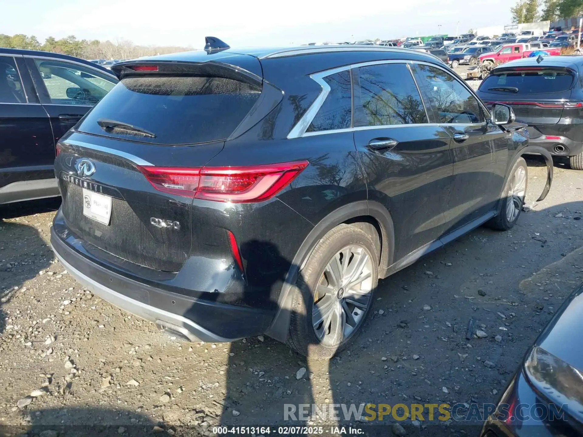 4 Photograph of a damaged car 3PCAJ5CA9MF100592 INFINITI QX50 2021