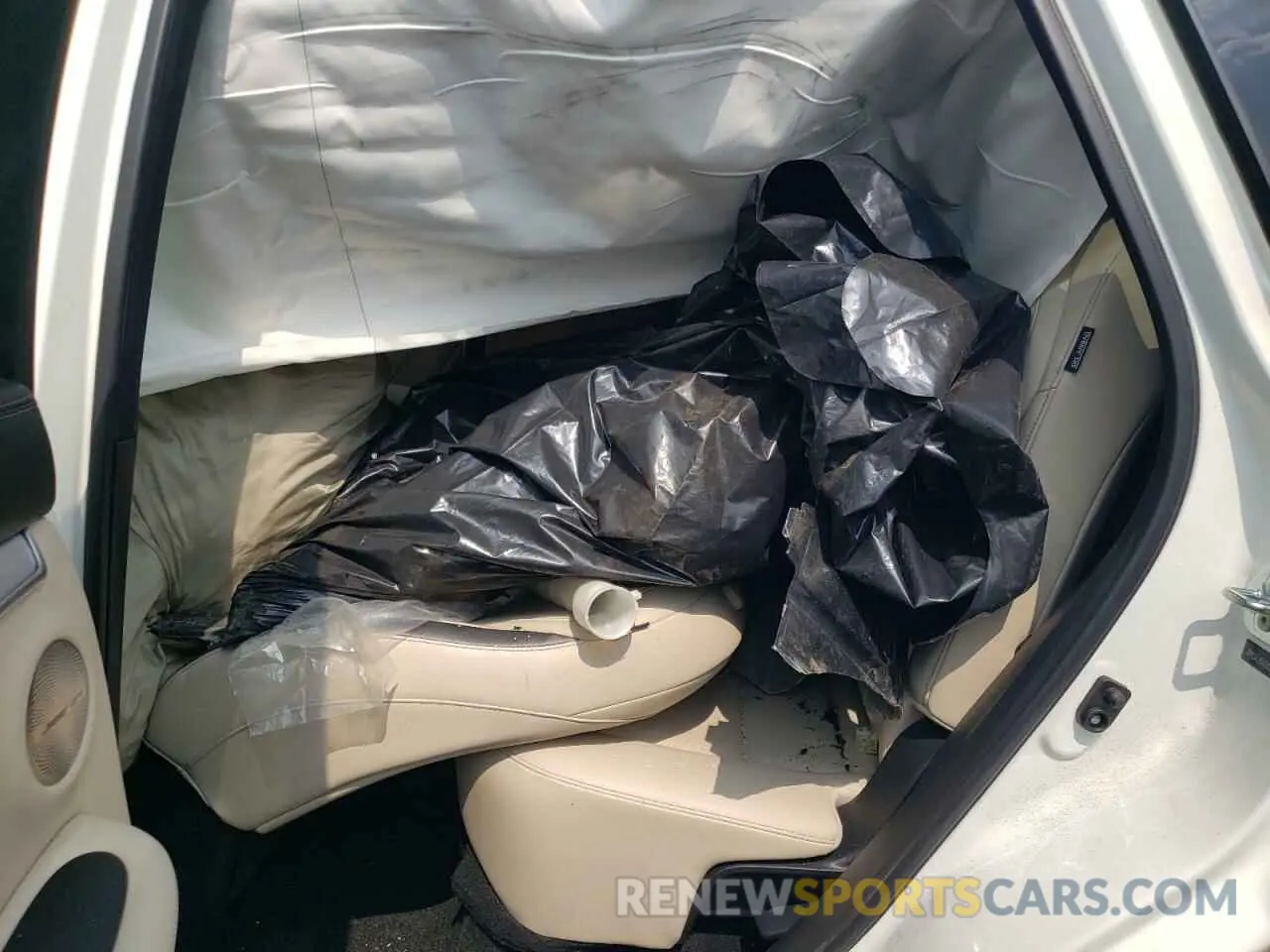 11 Photograph of a damaged car 3PCAJ5CB2MF119218 INFINITI QX50 2021