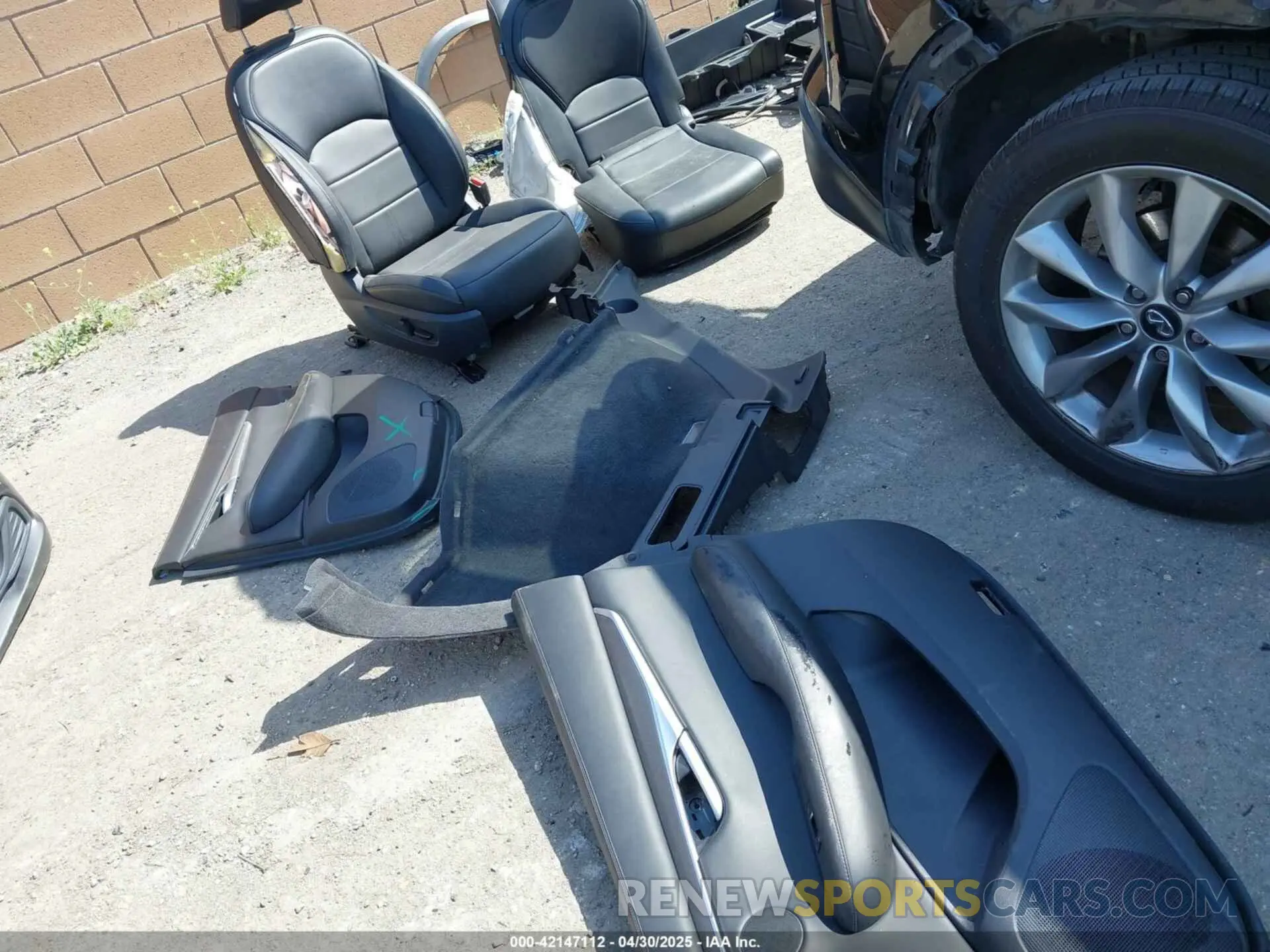 12 Photograph of a damaged car 3PCAJ5AA4NF107602 INFINITI QX50 2022