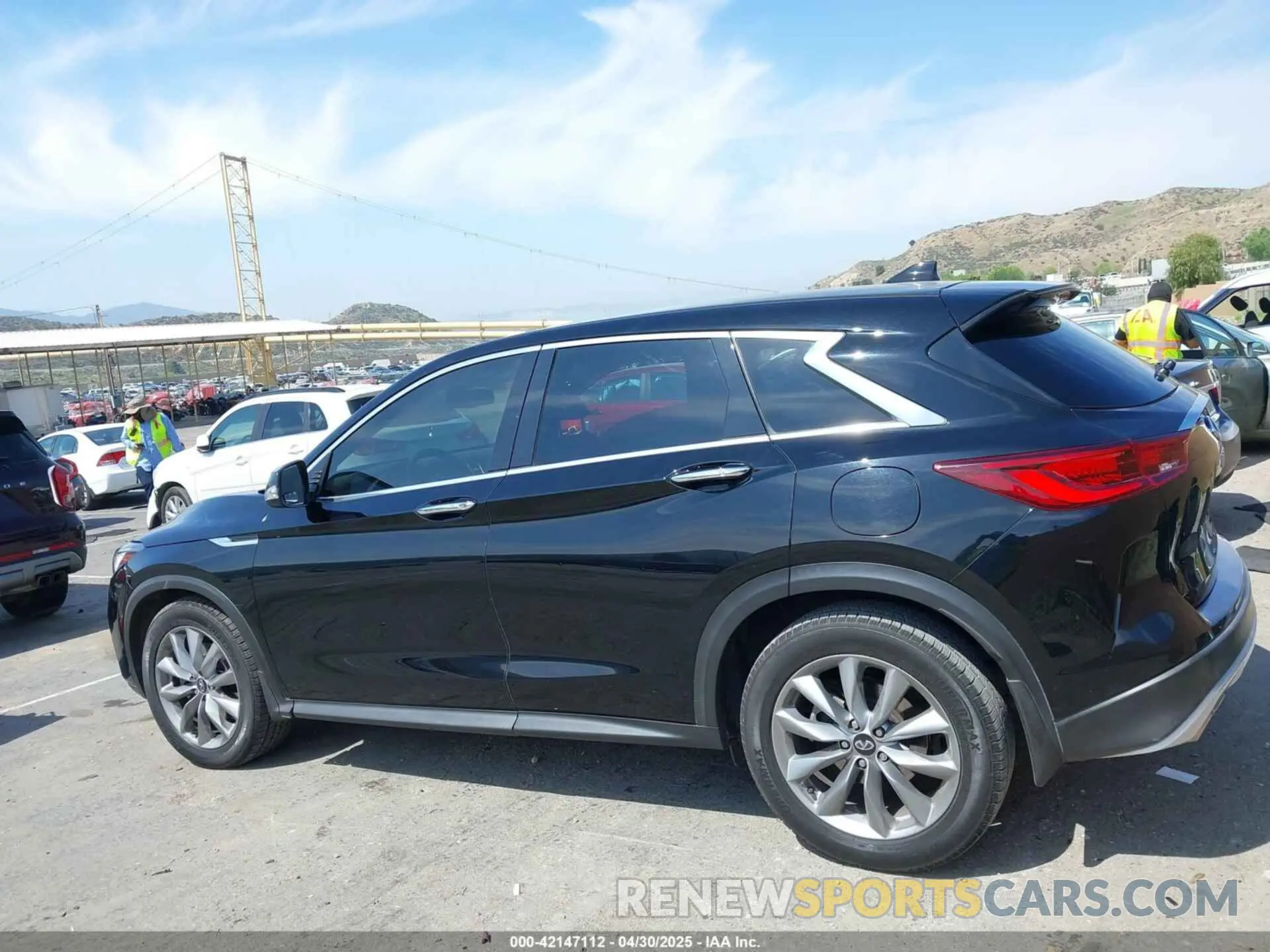 15 Photograph of a damaged car 3PCAJ5AA4NF107602 INFINITI QX50 2022