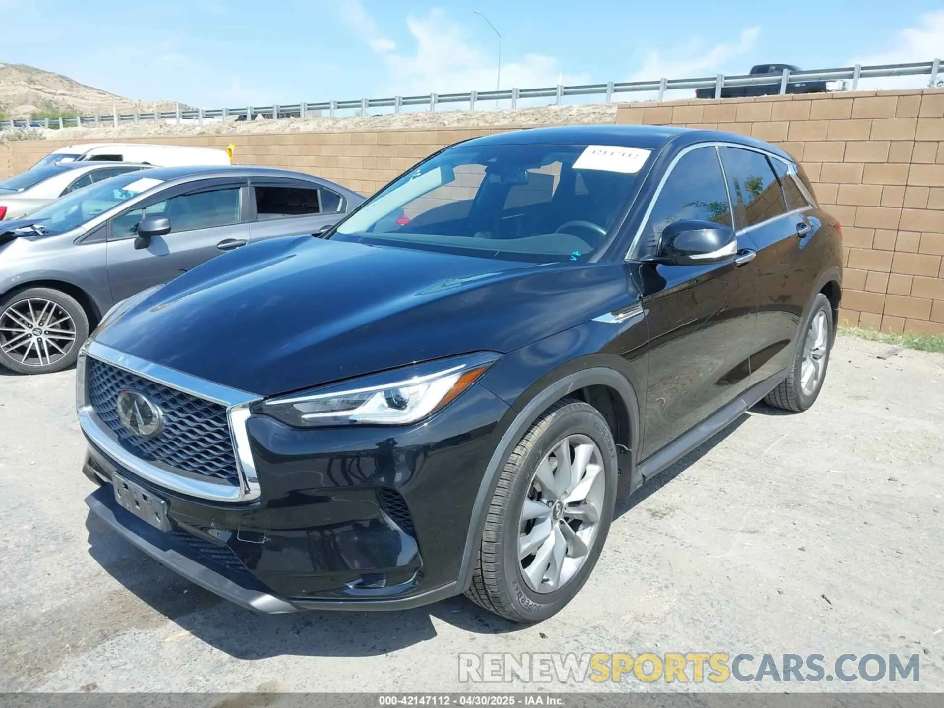 2 Photograph of a damaged car 3PCAJ5AA4NF107602 INFINITI QX50 2022