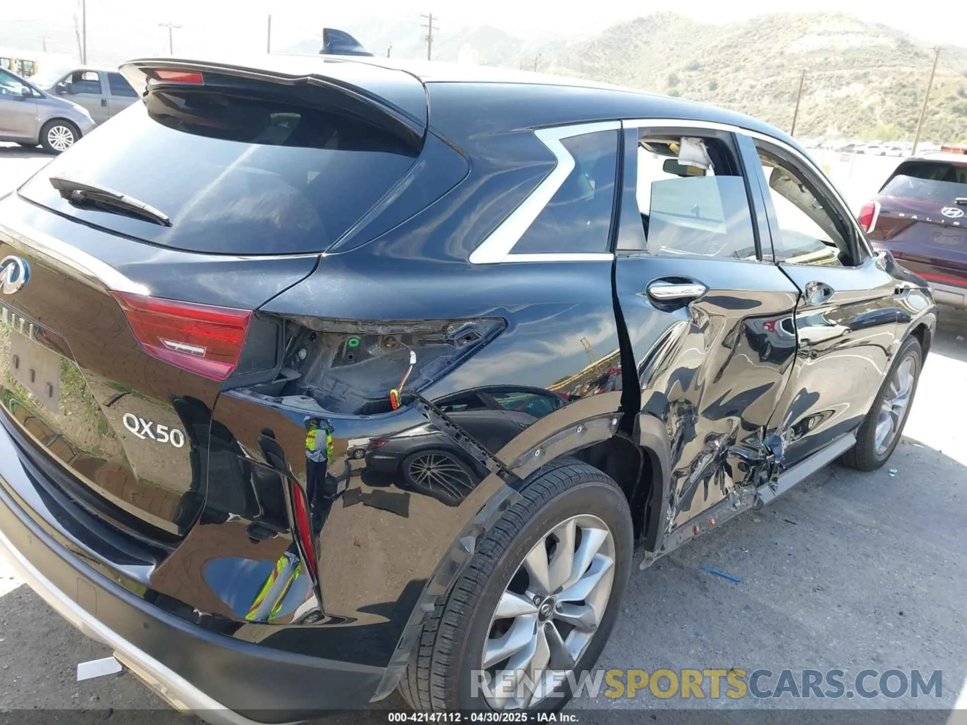 6 Photograph of a damaged car 3PCAJ5AA4NF107602 INFINITI QX50 2022