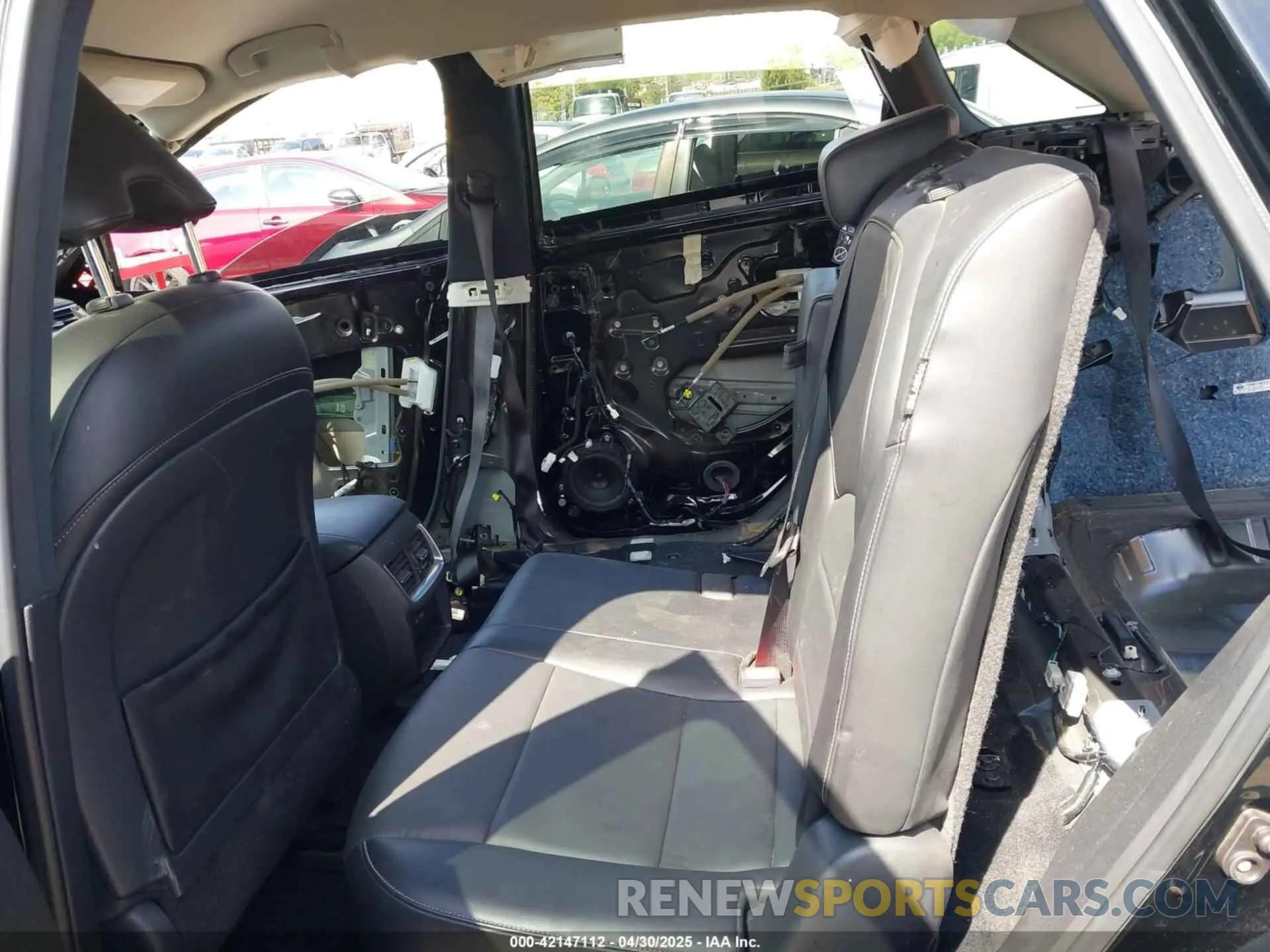 8 Photograph of a damaged car 3PCAJ5AA4NF107602 INFINITI QX50 2022