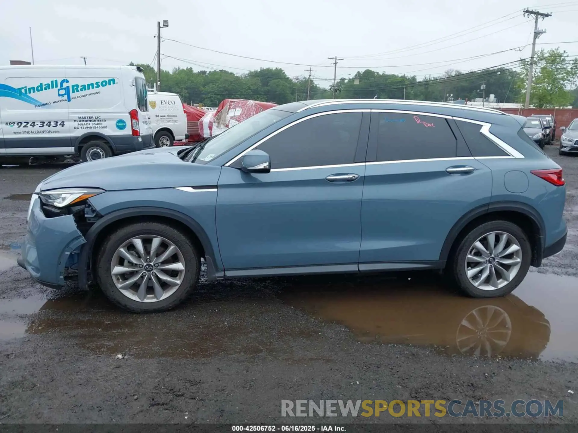 18 Photograph of a damaged car 3PCAJ5BB4NF112080 INFINITI QX50 2022