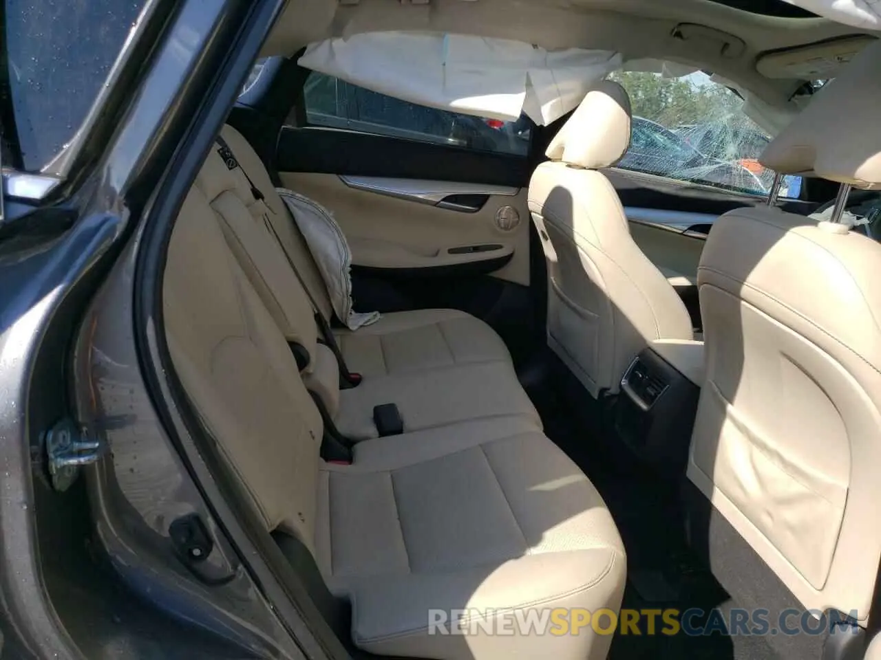 11 Photograph of a damaged car 3PCAJ5CA6NF120638 INFINITI QX50 2022