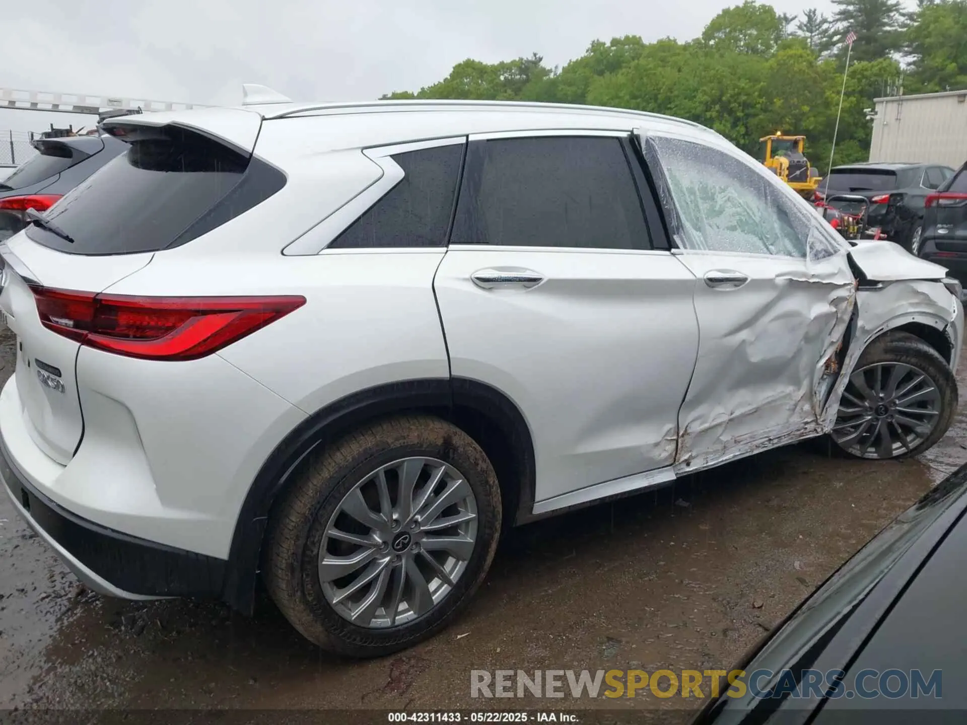 13 Photograph of a damaged car 3PCAJ5BA5PF116908 INFINITI QX50 2023