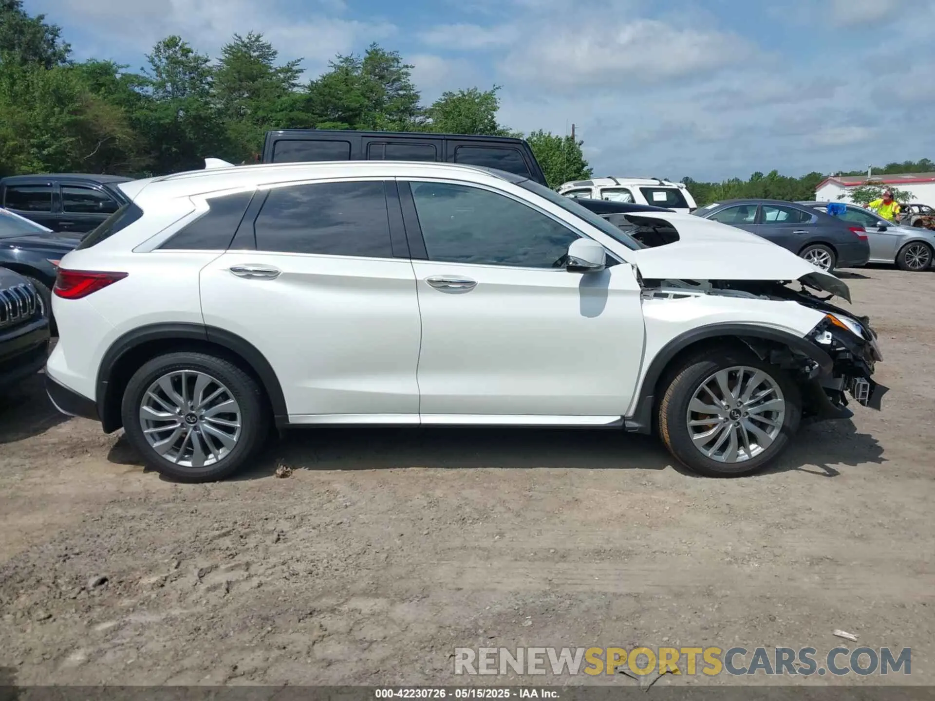 14 Photograph of a damaged car 3PCAJ5BB2PF118902 INFINITI QX50 2023