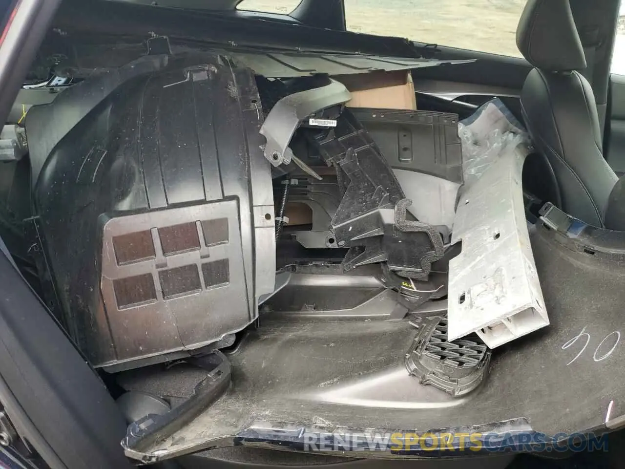 13 Photograph of a damaged car 3PCAJ5BB4PF122532 INFINITI QX50 2023