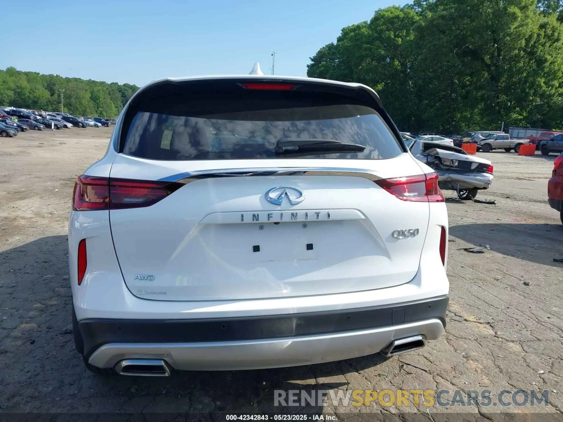 16 Photograph of a damaged car 3PCAJ5AB4RF114693 INFINITI QX50 2024