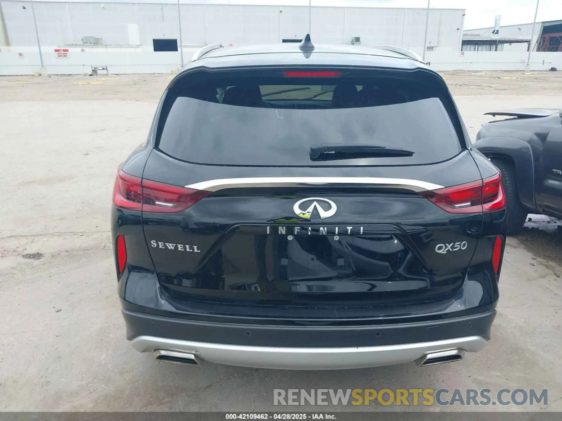17 Photograph of a damaged car 3PCAJ5BA7RF101801 INFINITI QX50 2024